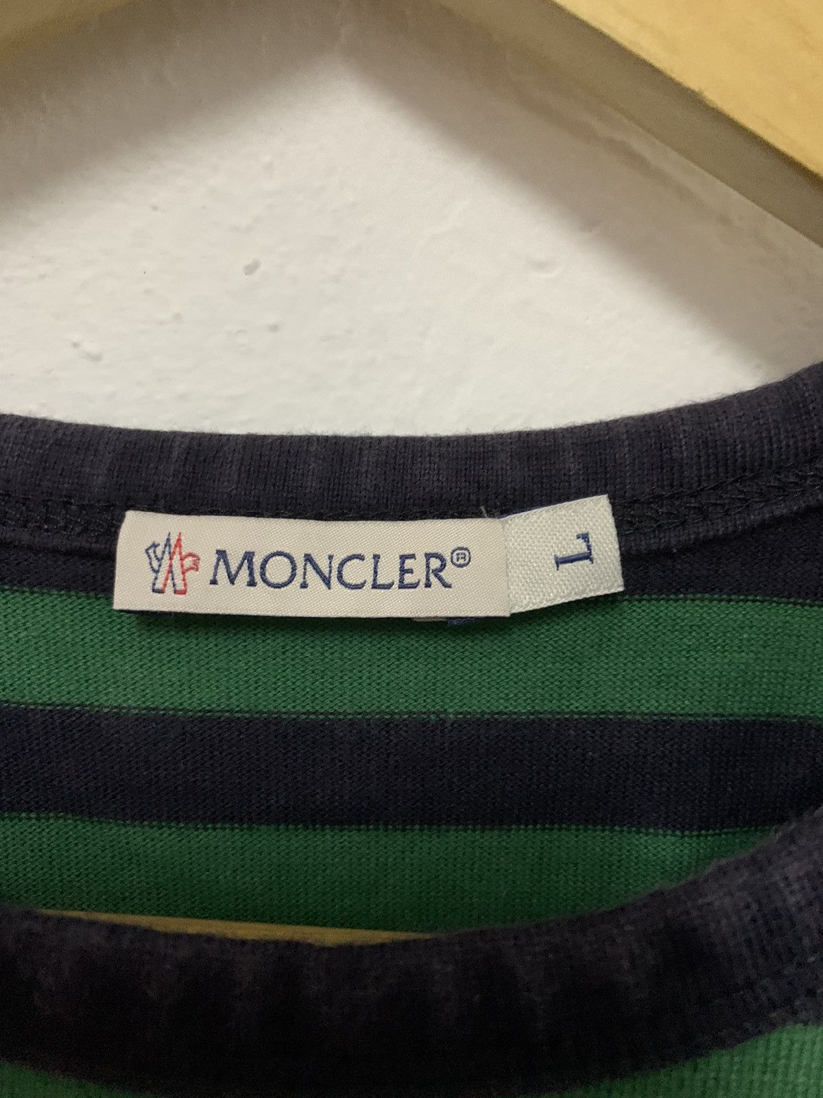 Moncler MONCLER MAGLIA GIROCOLLO SLEEVELESS Size L / US 10 / IT 46 - 3 Thumbnail