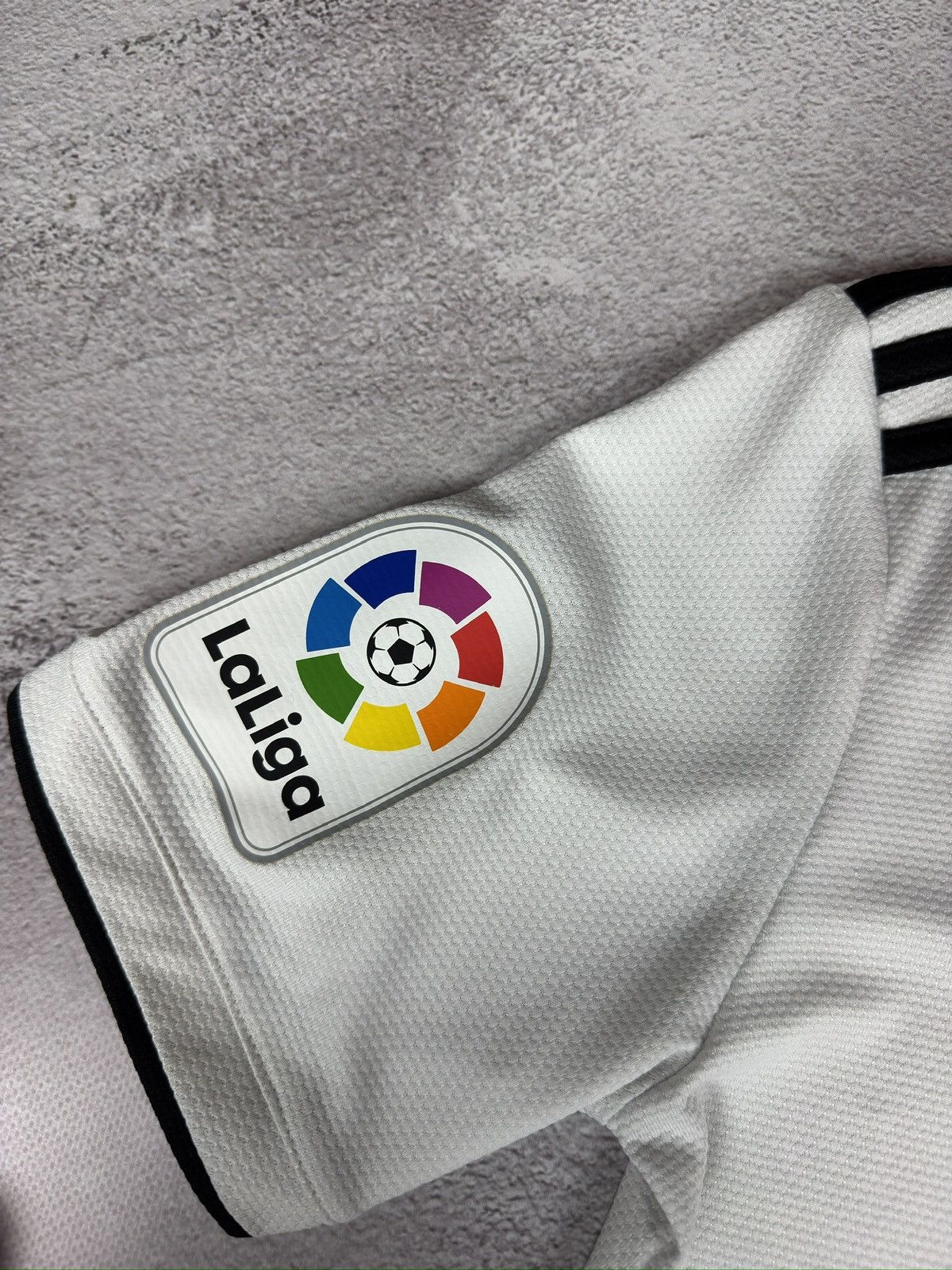 Adidas Real Madrid Sergio Ramos Kids Jersey 18/19 Size US XXS / EU 40 - 4 Thumbnail