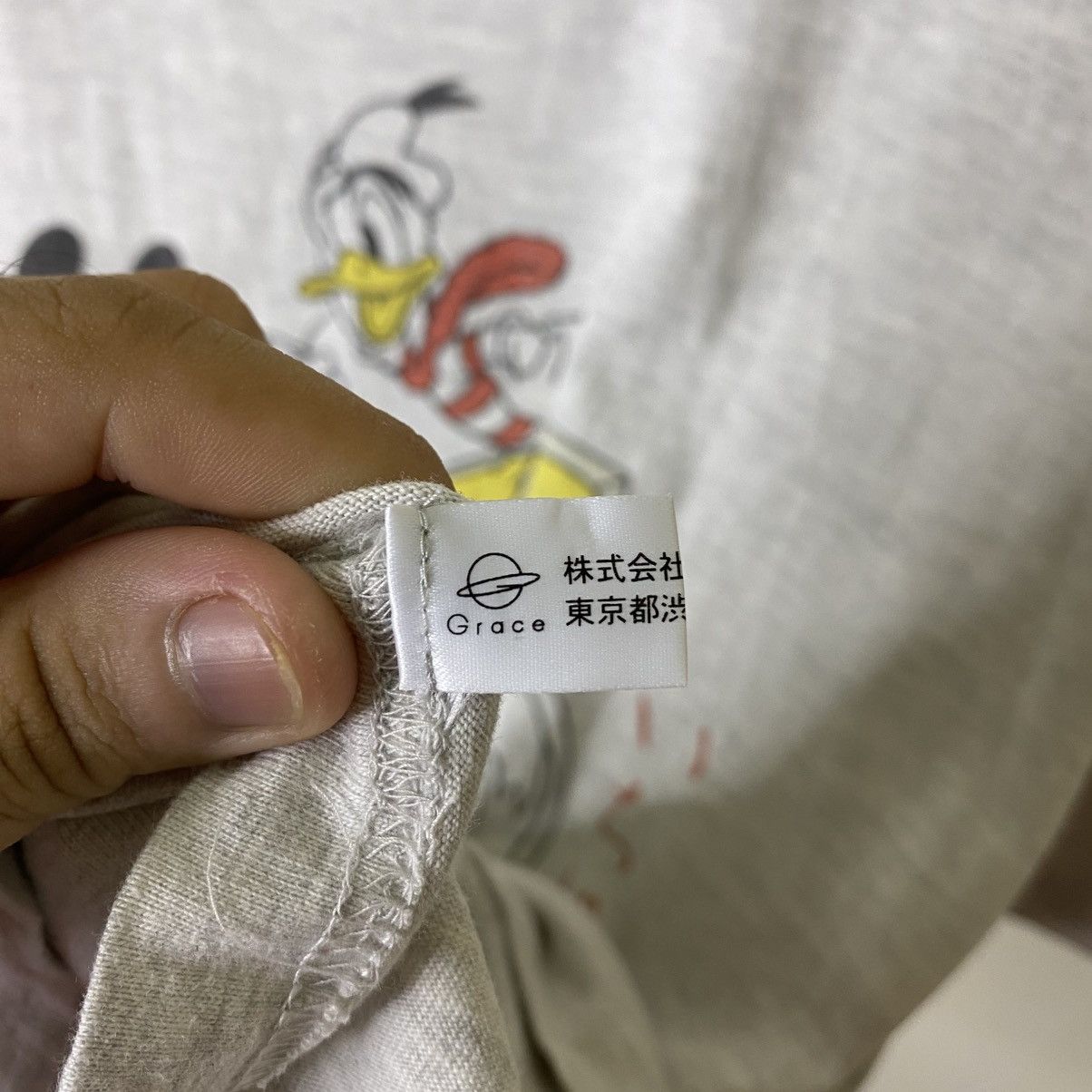Japanese Brand Habu Box x Disney Okinawa Surf Graphic Collaboration T Shirt Size US L / EU 52-54 / 3 - 6 Thumbnail