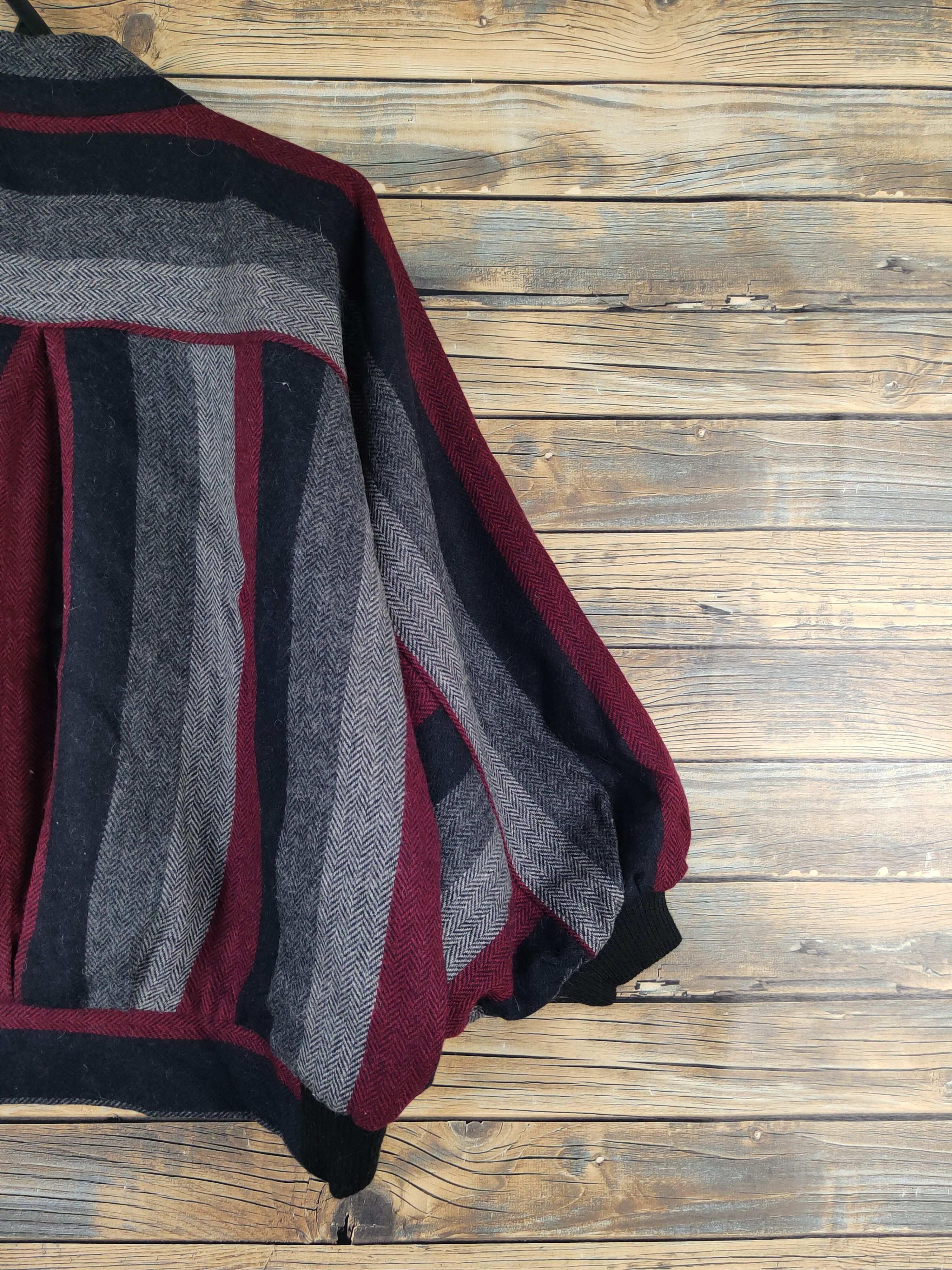 Homespun Knitwear Japanese Brand Black Red Knitwear Jackets #W2053 Size US L / EU 52-54 / 3 - 11 Thumbnail