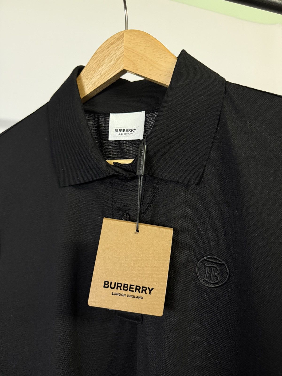 Burberry Burberry Bt new Size US M / EU 48-50 / 2 - 2 Thumbnail
