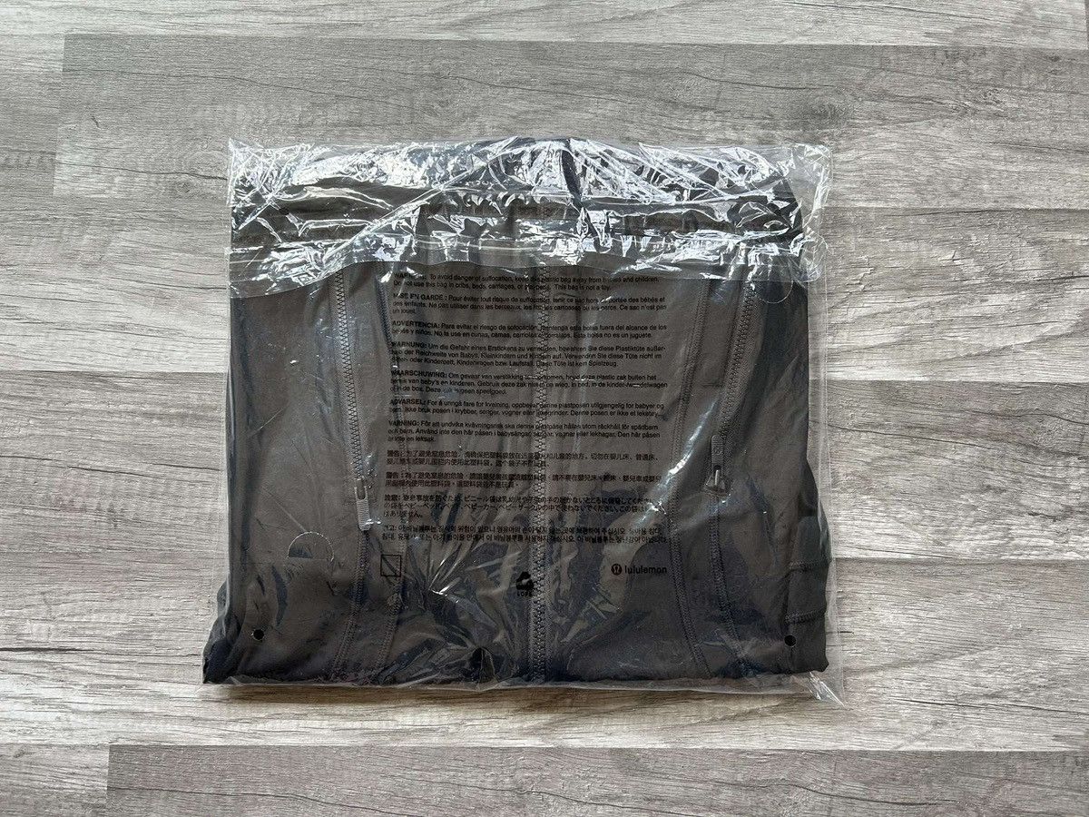 Lululemon Lululemon Define Jacket Hooded Nulu Black Size 6 Small Size S / US 4 / IT 40 - 9 Thumbnail