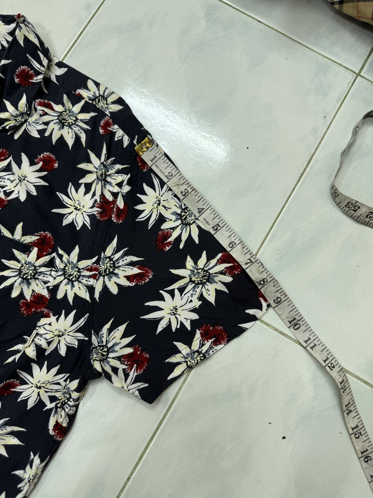 Quiksilver 🔥🔥🔥ARCHIVE QUIKSILVER HAWAII SHIRTS Size US M / EU 48-50 / 2 - 11 Thumbnail