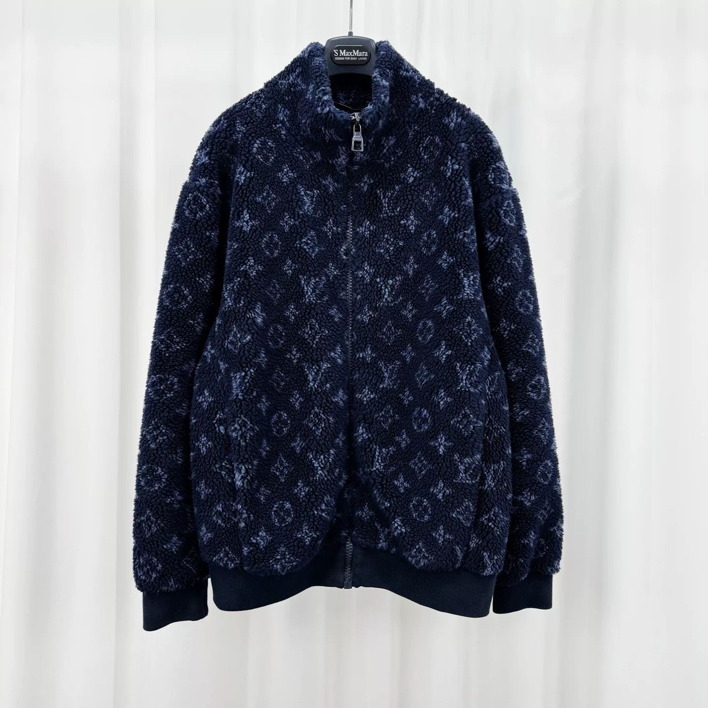 Louis Vuitton navy blue louis vuitton teddy jacket Size US M / EU 48-50 / 2 - 1 Thumbnail