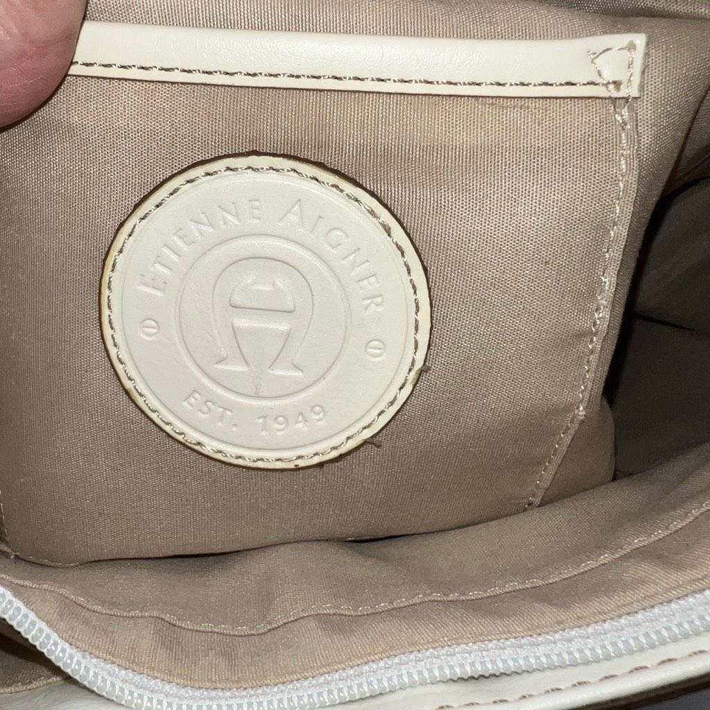 Etienne Aigner Etienne Aigner Vintage Linen and Leather Shoulder Bag Size ONE SIZE - 9 Thumbnail