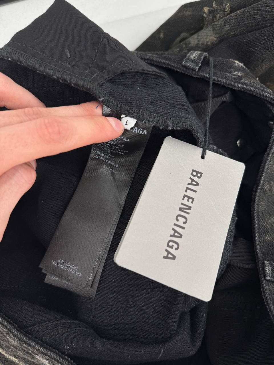 Balenciaga Balenciaga Destroyed Jeans Size US 34 / EU 50 - 3 Thumbnail