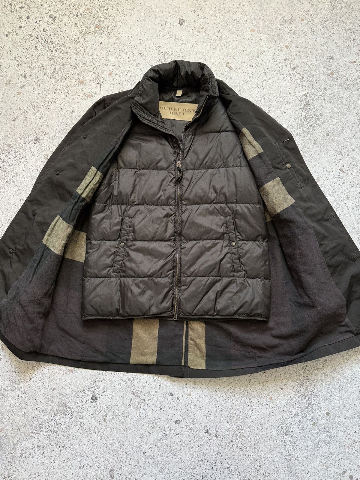 Burberry Burberry brit mens coat 2 in 1 puffer vest size M Size US M / EU 48-50 / 2 - 10 Thumbnail