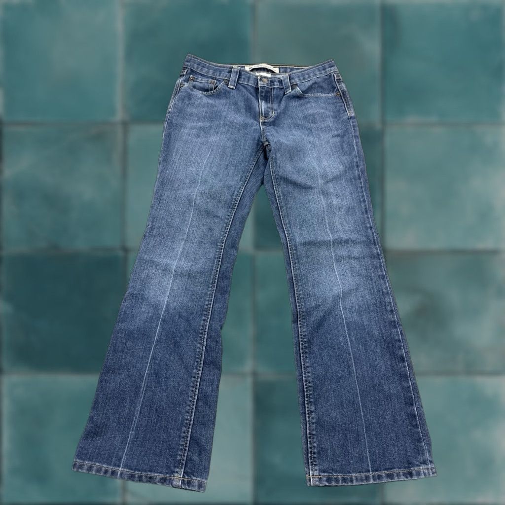 Gap Gap Jeans Women’s 6 Low Rise Boot Cut Faded Blue Denim Slim Pockets // Size 28" / US 6 / IT 42 - 1 Thumbnail