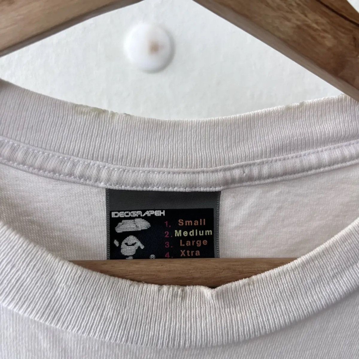 Bape Vintage Y2K Bape Bathing Ape Thrashed Tee Size US M / EU 48-50 / 2 - 5 Thumbnail