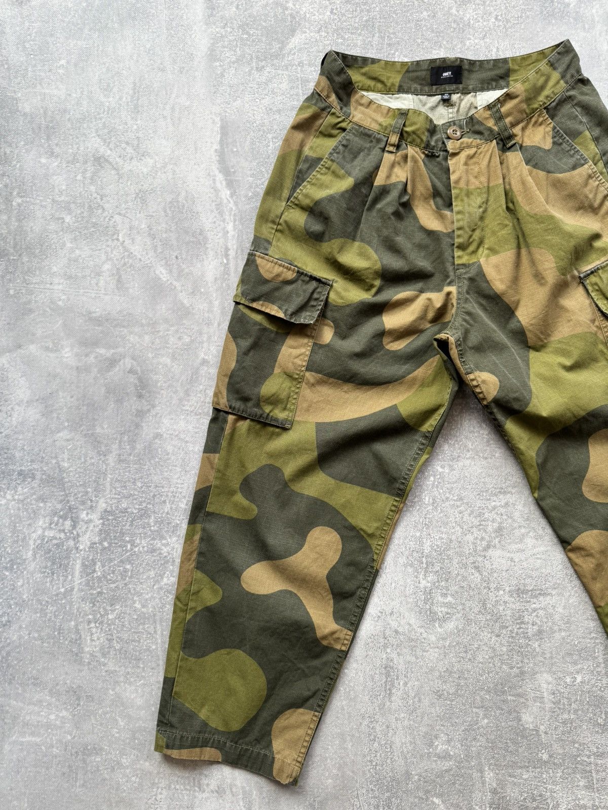 Japanese Brand Obey Baggy Camo Cargo Pants Size US 30 / EU 46 - 5 Thumbnail