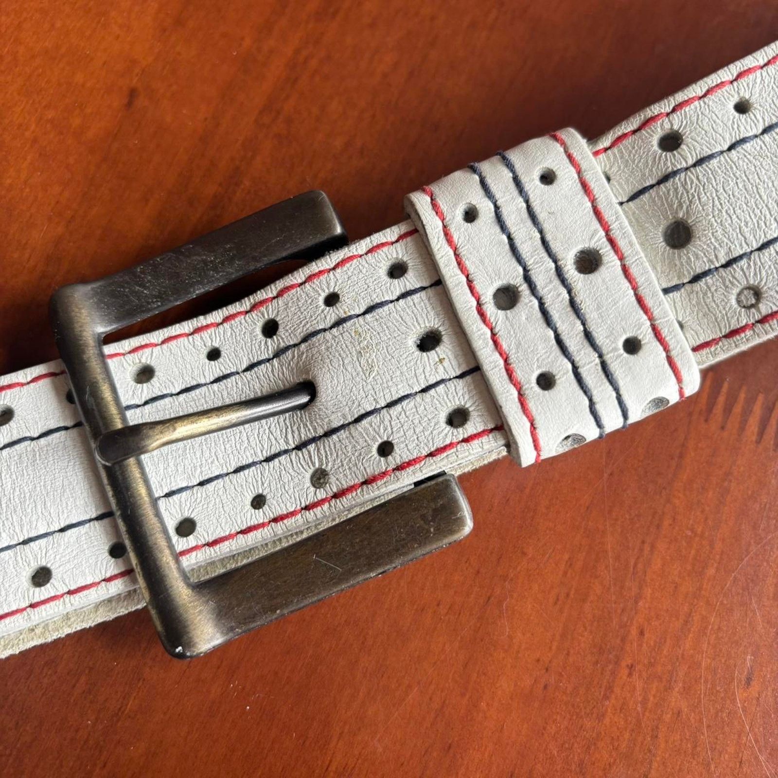 Vintage Vintage White Leather Low Rise Belt Medium 34 / 35 Y2K Size ONE SIZE - 6 Thumbnail