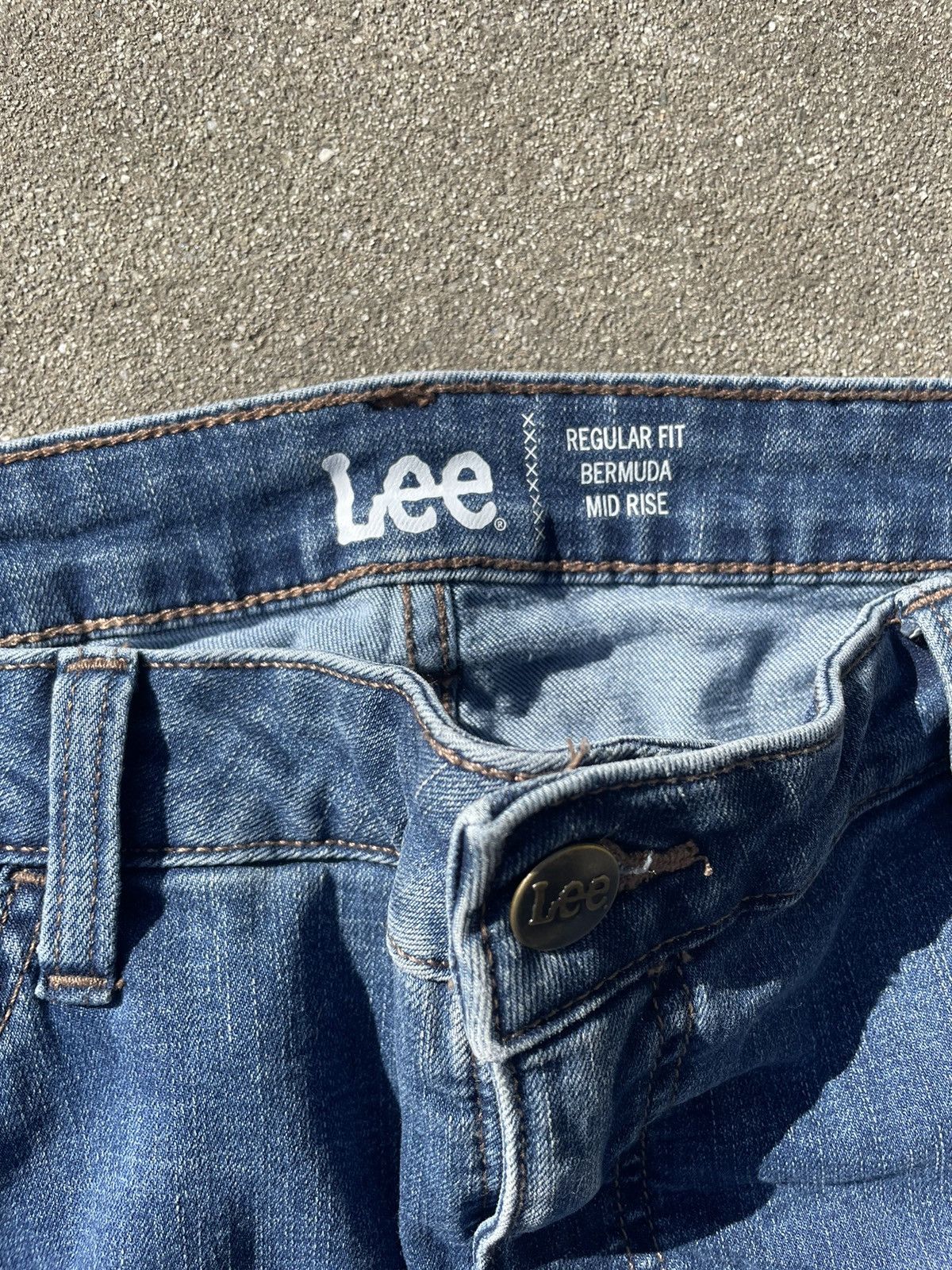 Lee × Vintage baggy lee denim jorts y2k vintage Size US 34 / EU 50 - 2 Thumbnail