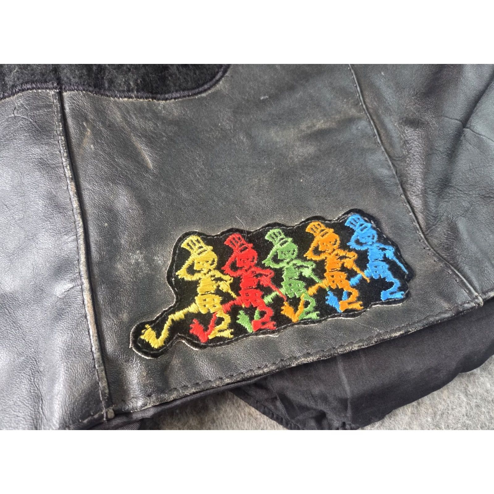 Vintage Black Leather Women's Vest XL Patches And Pins Distressed Motorcycle Jacket Biker, Classic, Steampunk - XS Size XL / US 12-14 / IT 48-50 - 7 Thumbnail
