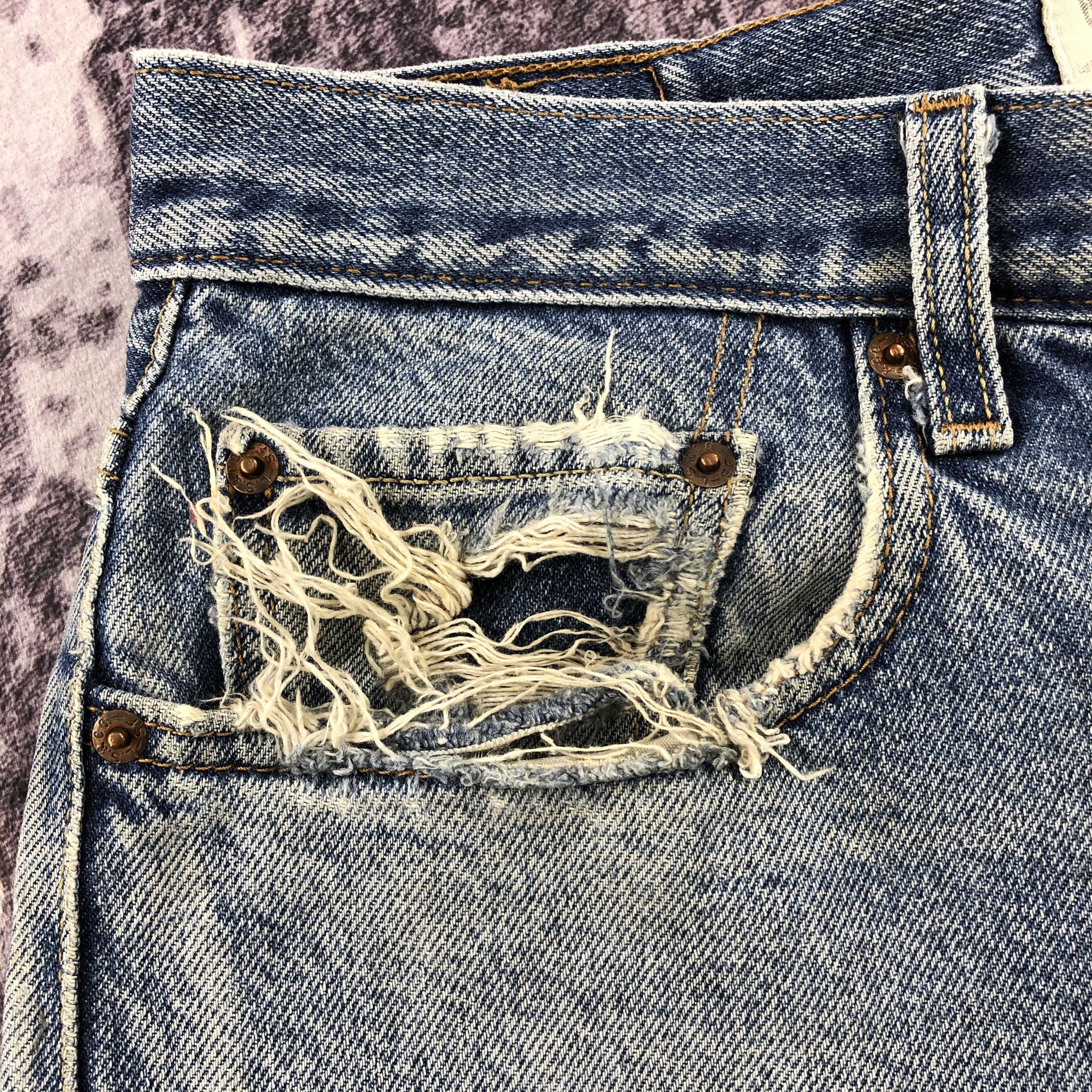 Levi's × Vintage Vintage Blue Wash Levis 550 Jeans-JM2230 Size US 33 - 8 Thumbnail