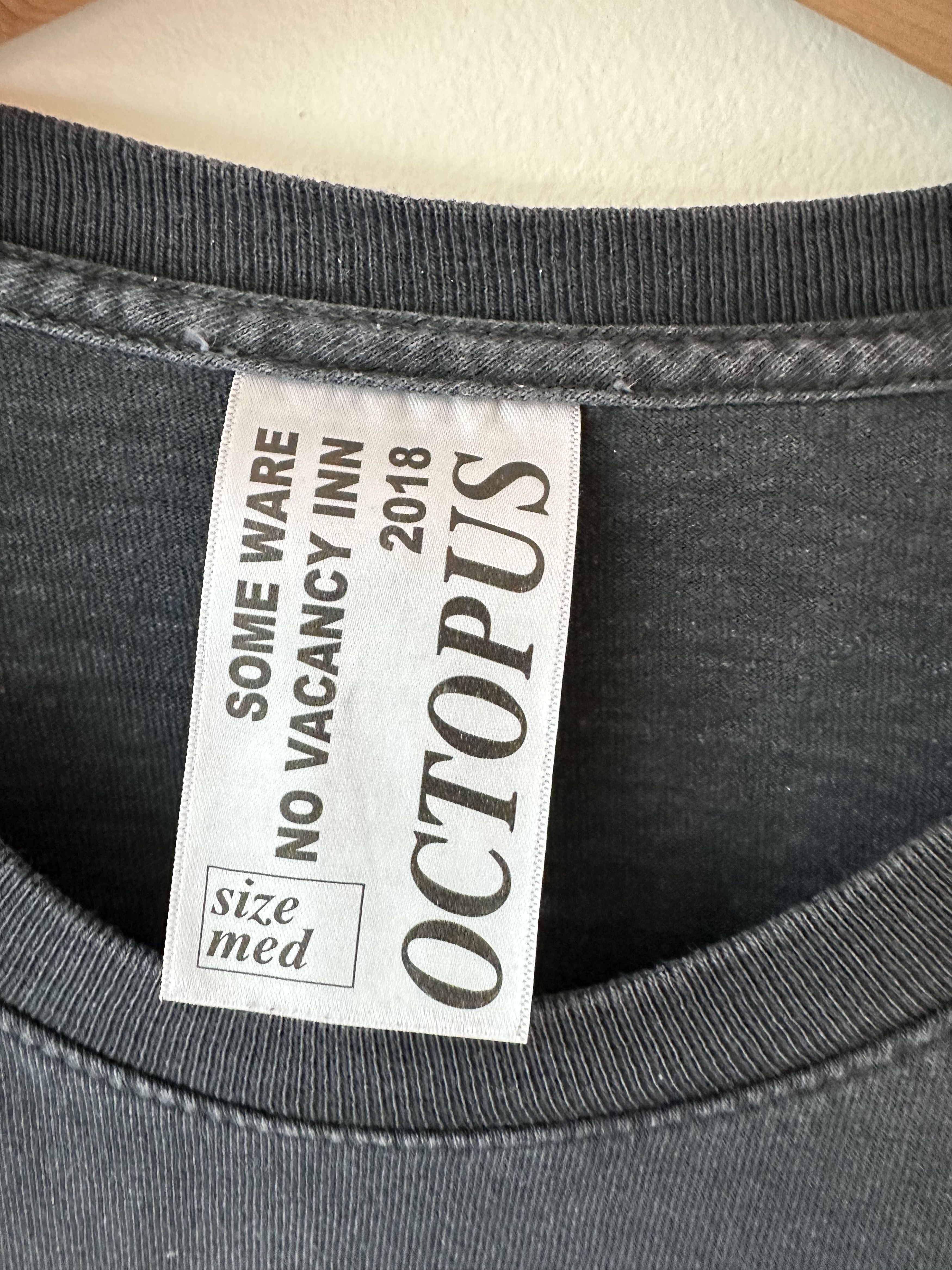 No Vacancy Inn × Some Ware Octopus tee Size US M / EU 48-50 / 2 - 3 Thumbnail