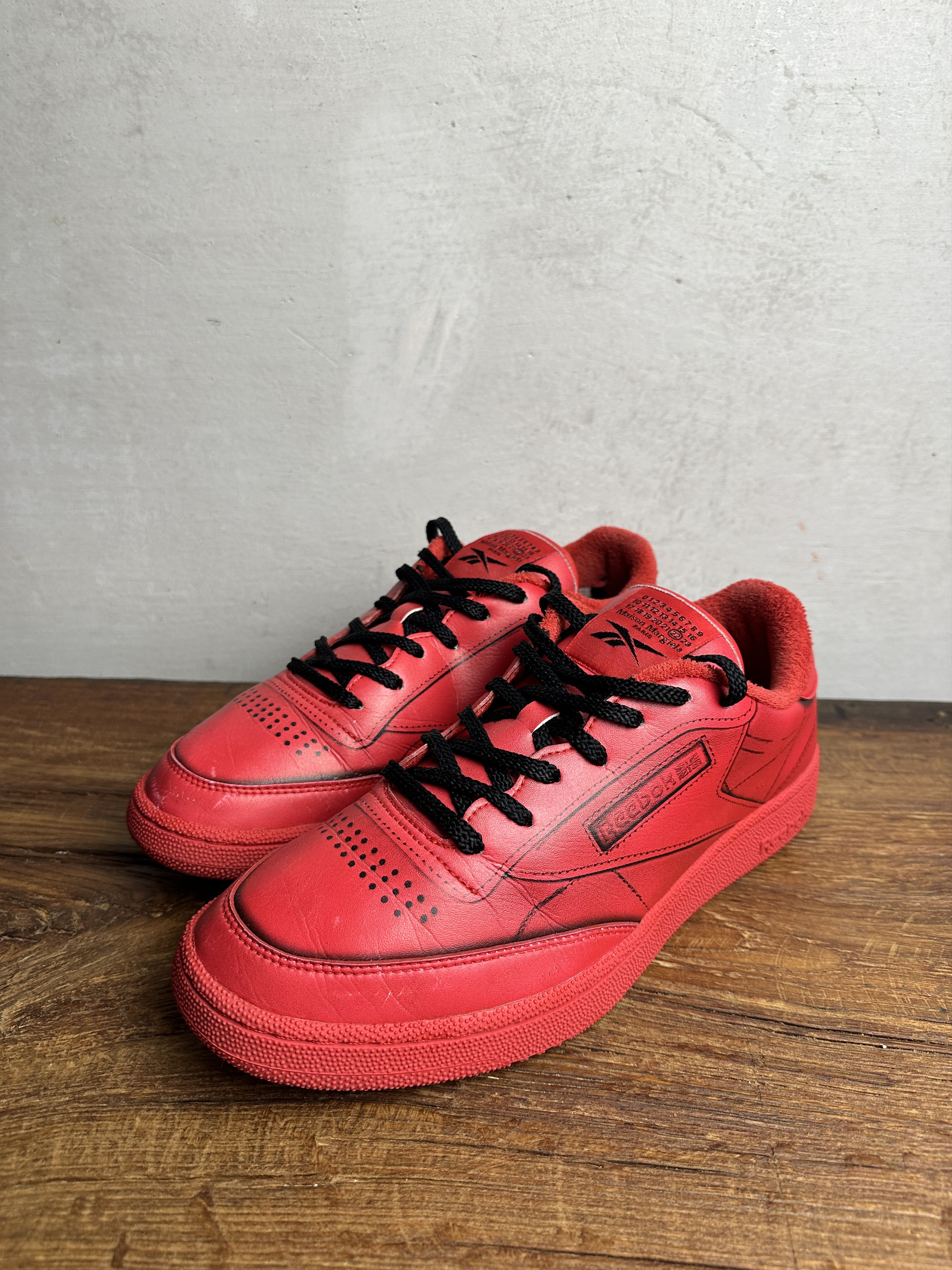 Maison Margiela × Reebok Reebok Maison Margiela x Club C Vector Red Size US 10 / EU 43 - 2 Thumbnail