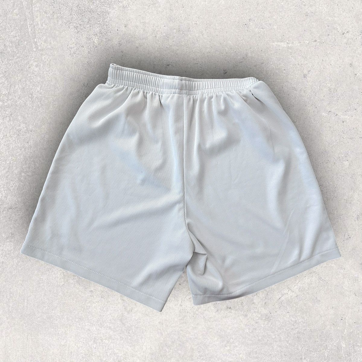 Puma Puma Gym Shorts Size US 29 - 2 Thumbnail