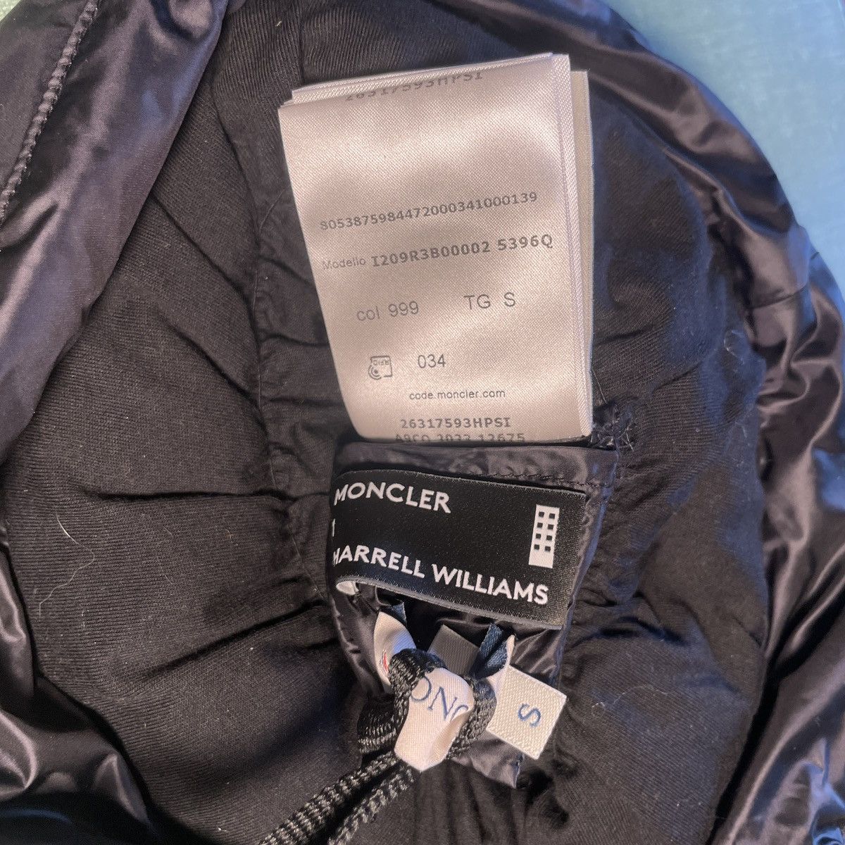 Moncler × Moncler Genius Moncler X Pharrell down filled bucket hat Size ONE SIZE - 3 Thumbnail