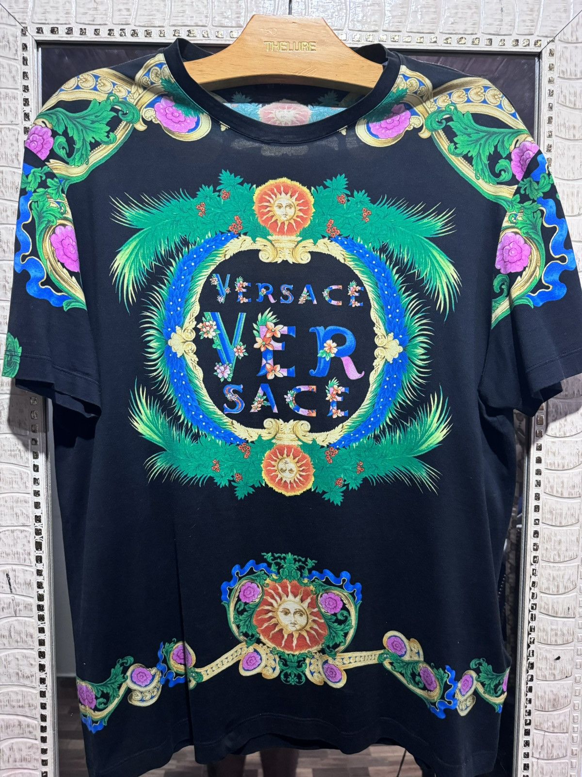 image of Versace T-Shirt Floral in Black, Men's (Size XL)