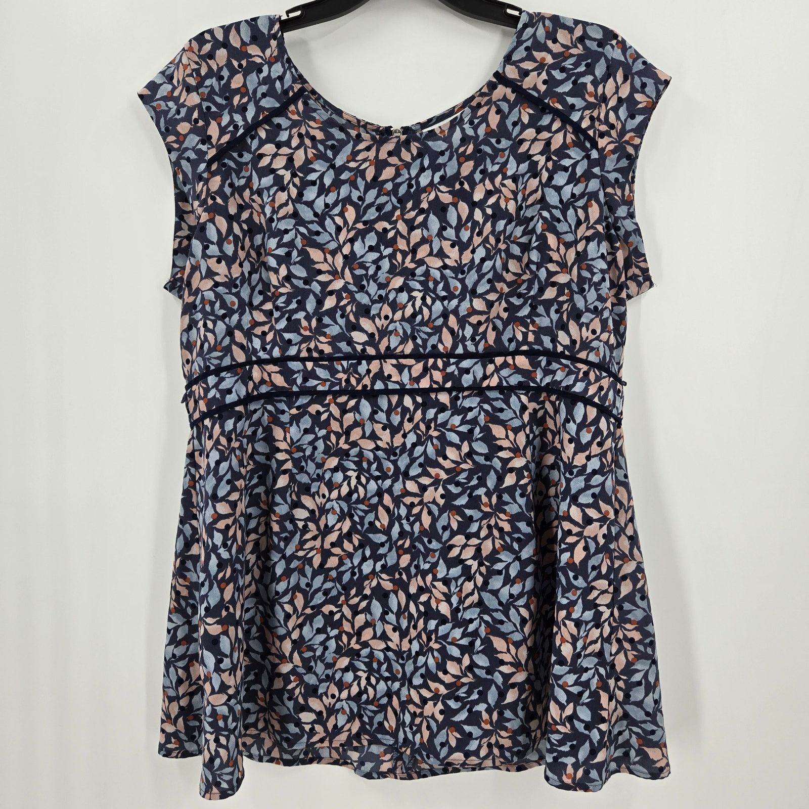Other Motherhood Short Sleeve Peplum Empire Waist Maternity Top Size L / US 10 / IT 46 - 1 Thumbnail