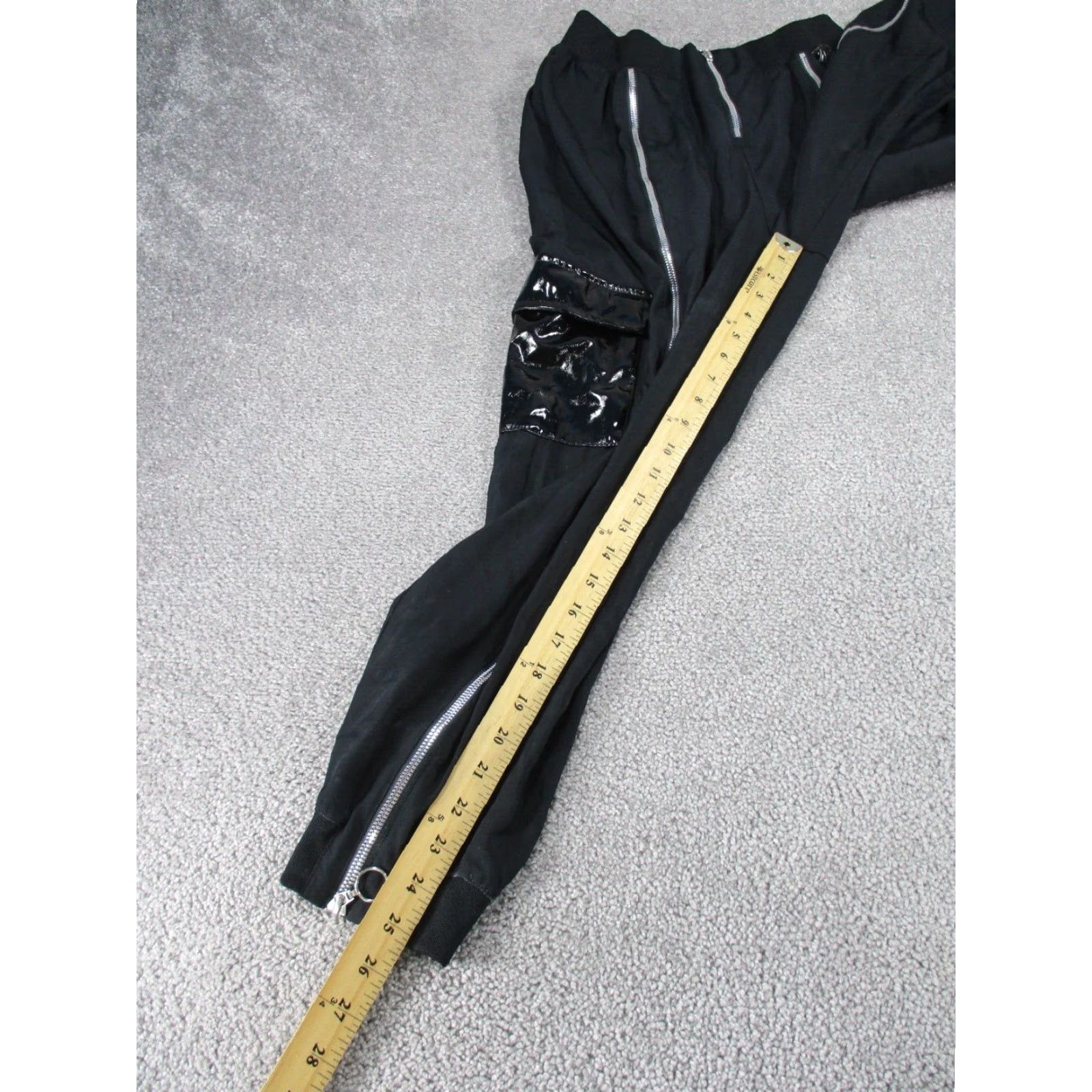 Nike Nike Cargo Joggers Womens Small Black Full Length Zippered Leg Size 28" / US 6 / IT 42 - 4 Thumbnail