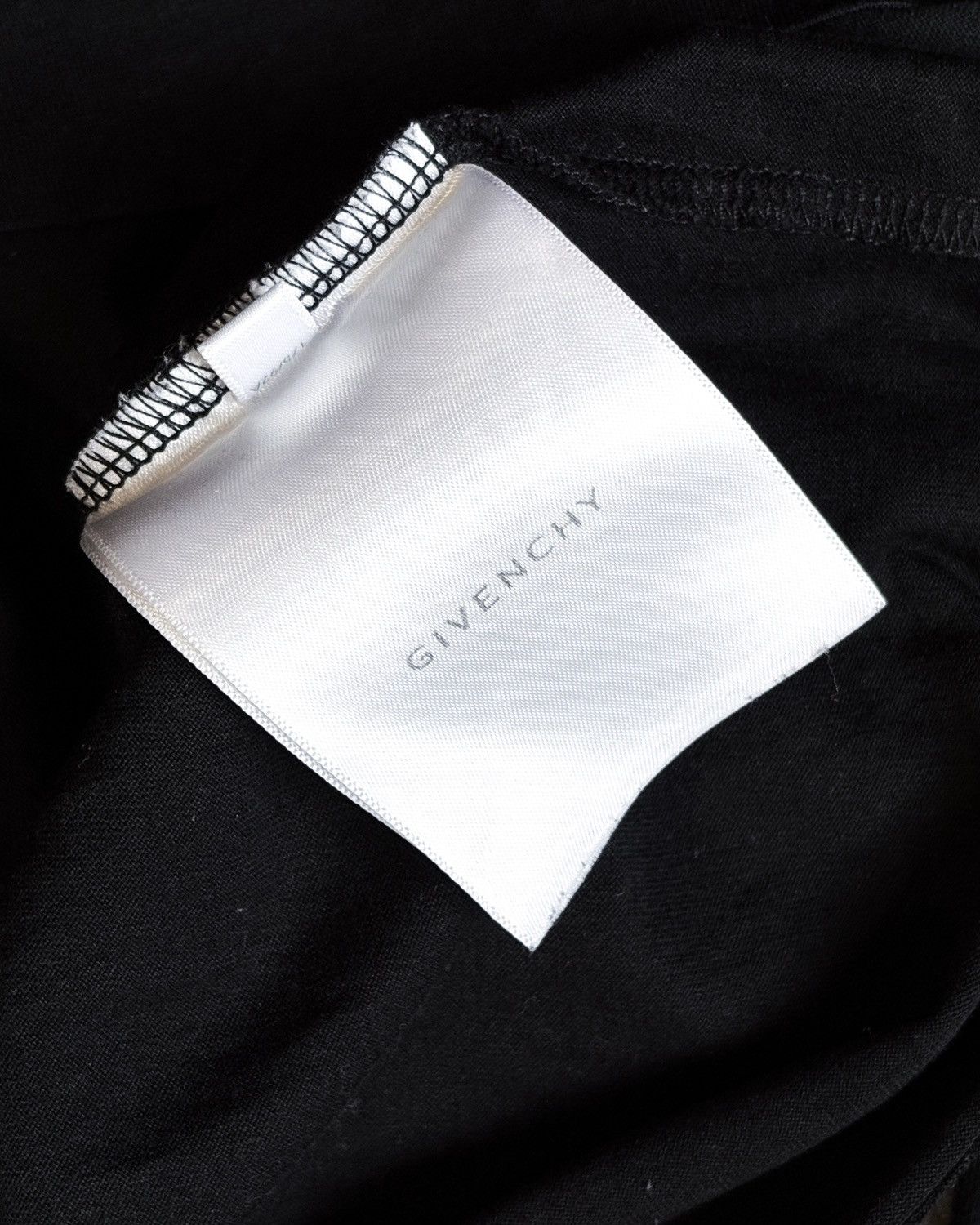 Givenchy STAFF 4G LOGO LONGSLEEVE Size US S / EU 44-46 / 1 - 6 Thumbnail