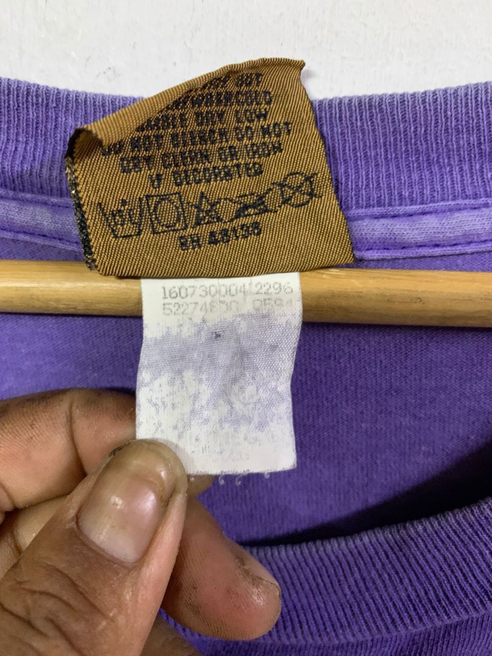 Vintage Vintage Lakers Shirt By Magic Johnson 1996 Size US XL / EU 56 / 4 - 3 Thumbnail