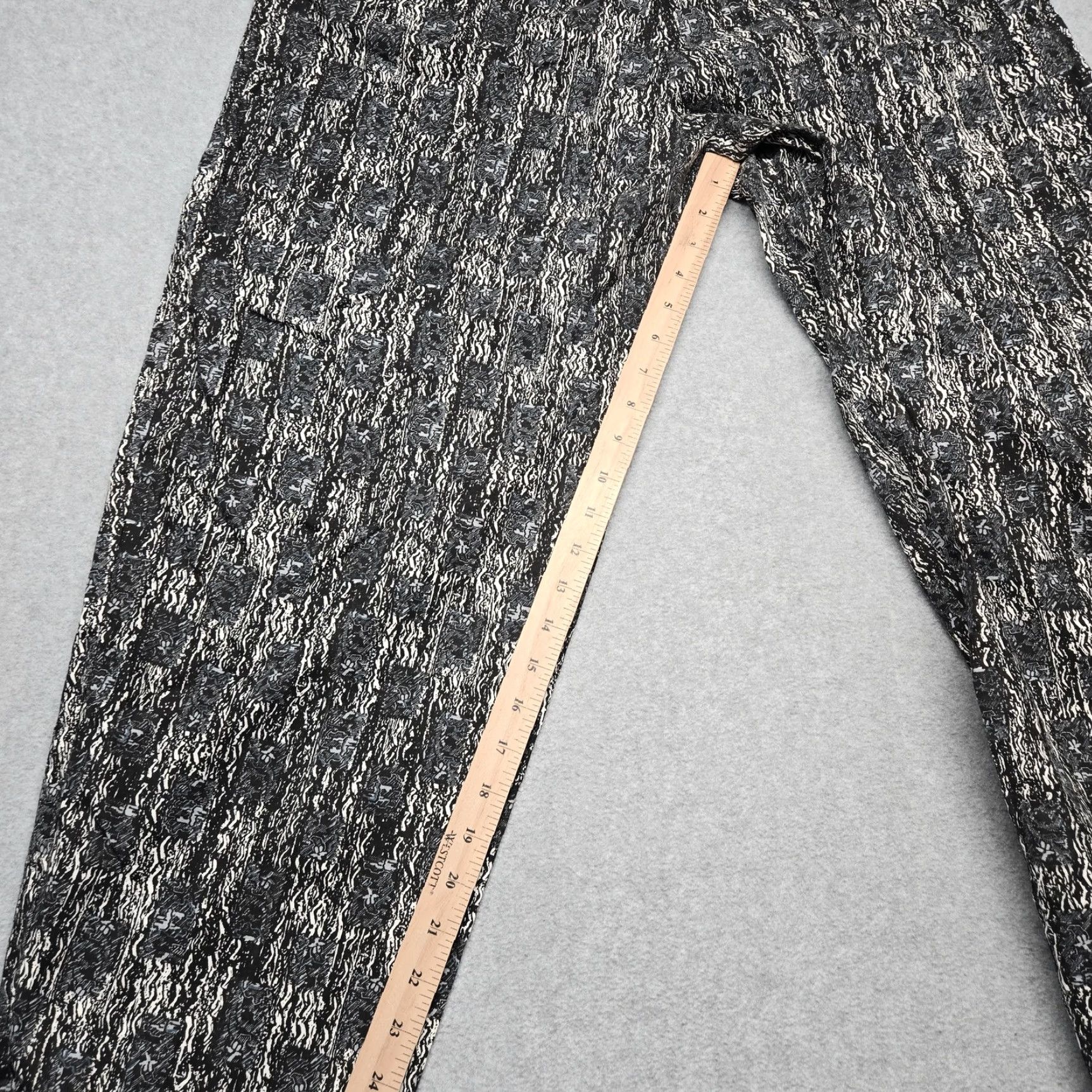VINTAGE Reebesse Pants 33x29 Black Jogger Geometric Elastic Waist Pockets 90s Mens