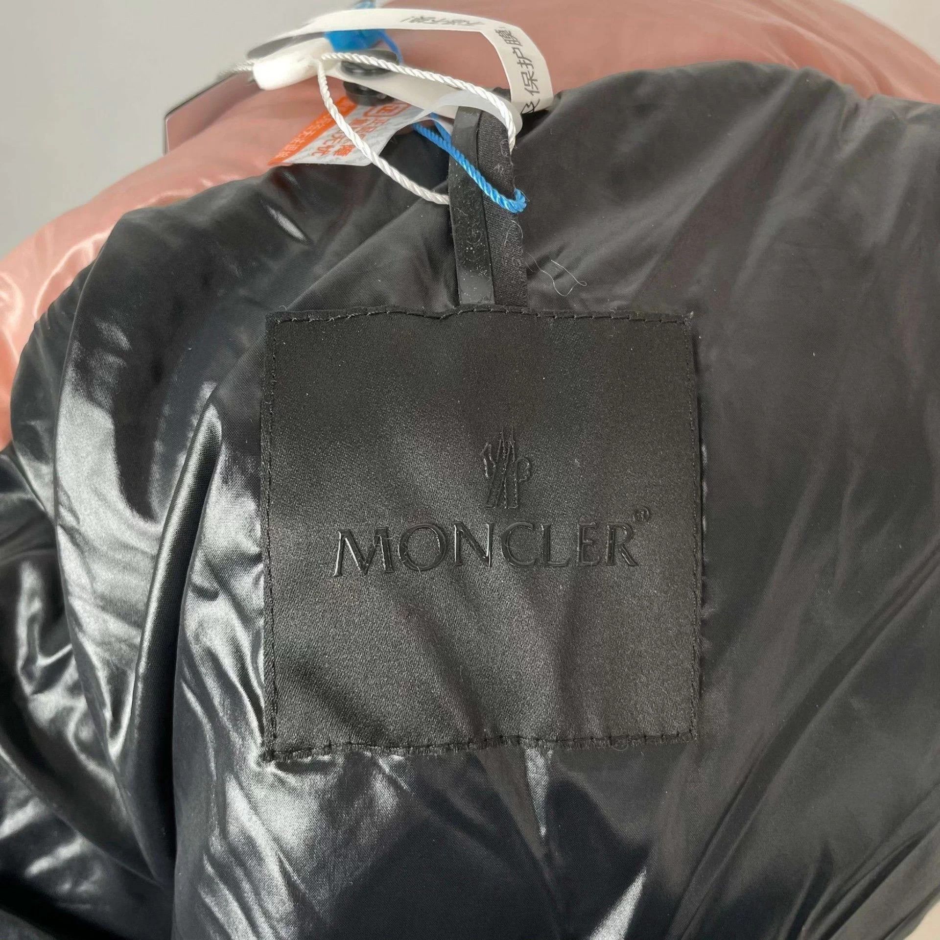 Moncler Moncler Short Pink Morgat Logo Down Jacket Size XS / US 0-2 / IT 36-38 - 4 Thumbnail