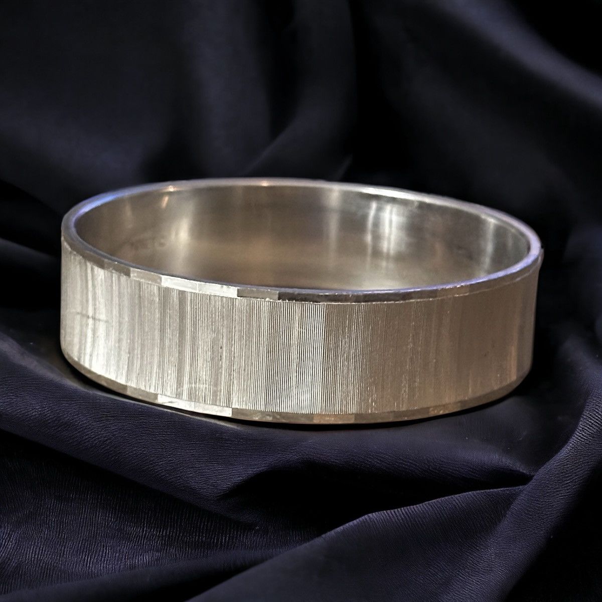Monet Vintage Monet textured silver tone bangle bracelet Size ONE SIZE - 1 Thumbnail