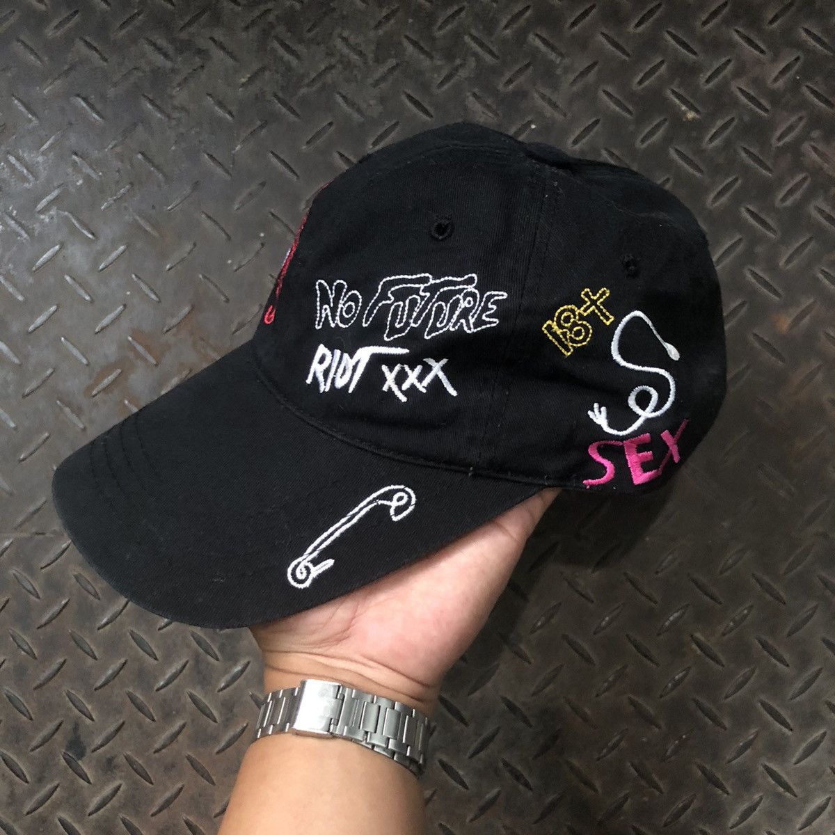 Japanese Brand Fucking Anarchy Embroidery Japanese Brand Casual Hat Size ONE SIZE - 3 Thumbnail