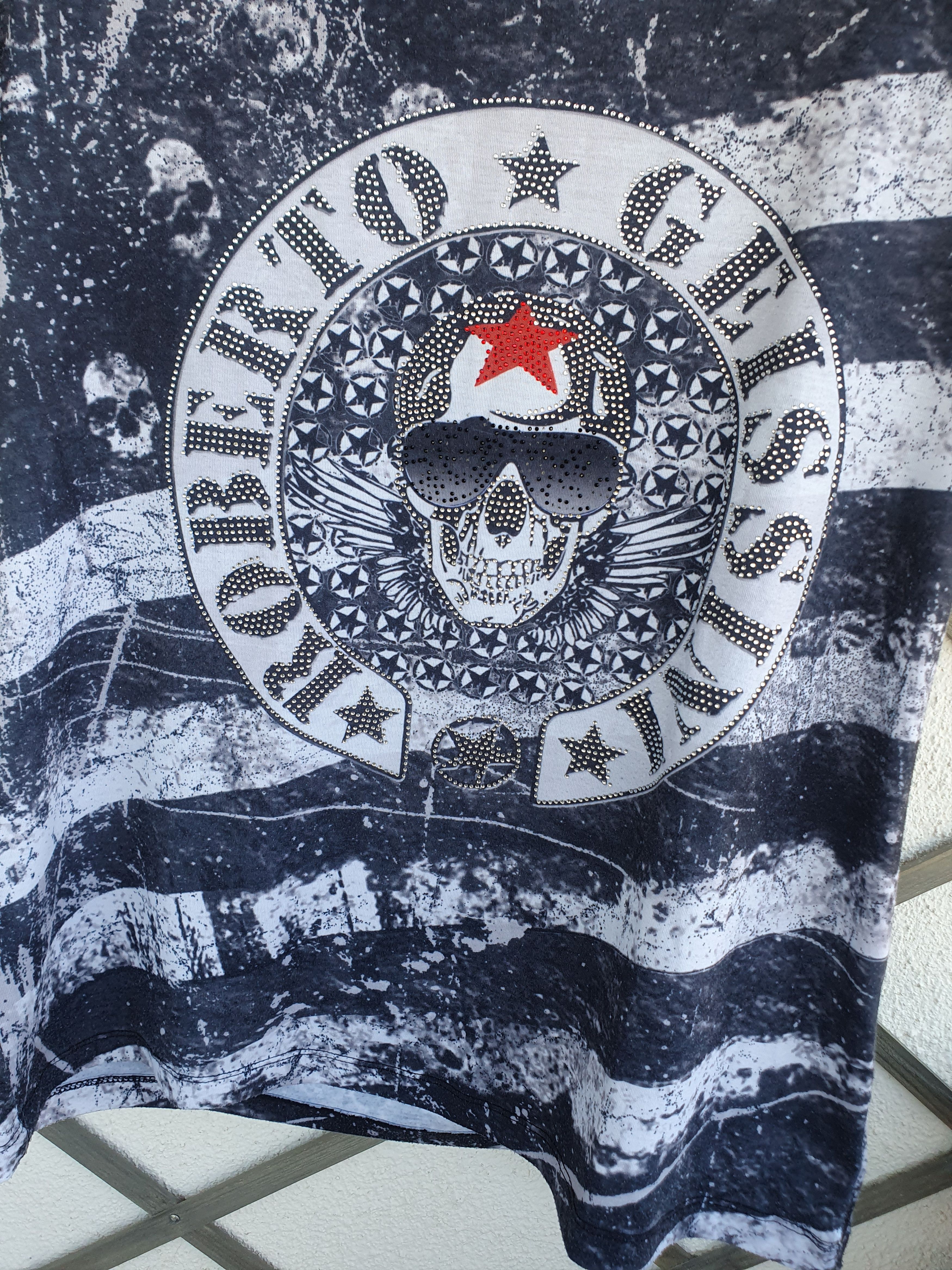 Swagger × Vintage Roberto Geissini Skull Rhinestones US Flag Y2K t-shirt sz M Size US M / EU 48-50 / 2 - 5 Thumbnail