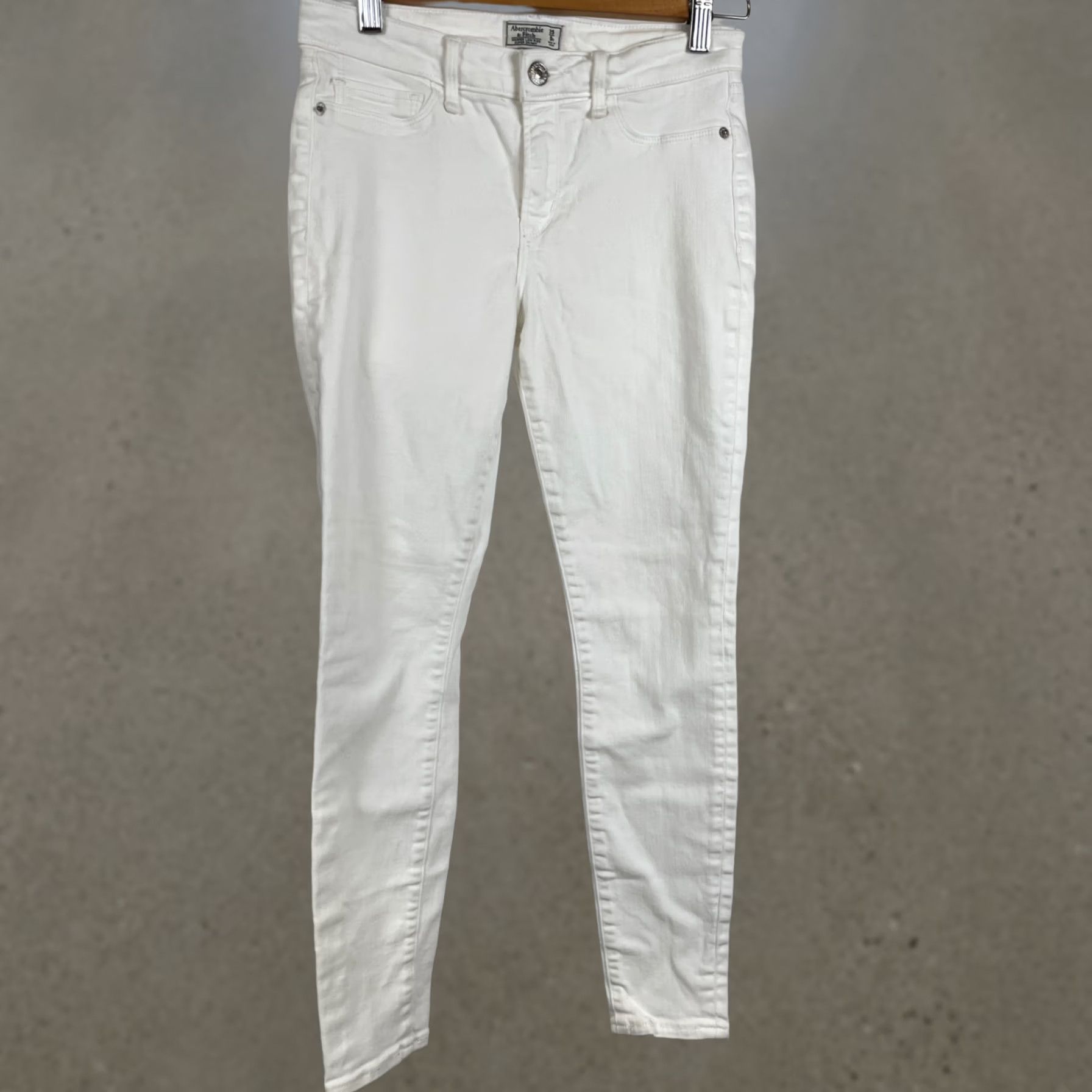 Abercrombie & Fitch Abercrombie & Fitch Jeans Womens 25 0R White Harper Low Rise Super Skinny Denim Jeans Size 42" / US 20 - 1 Thumbnail