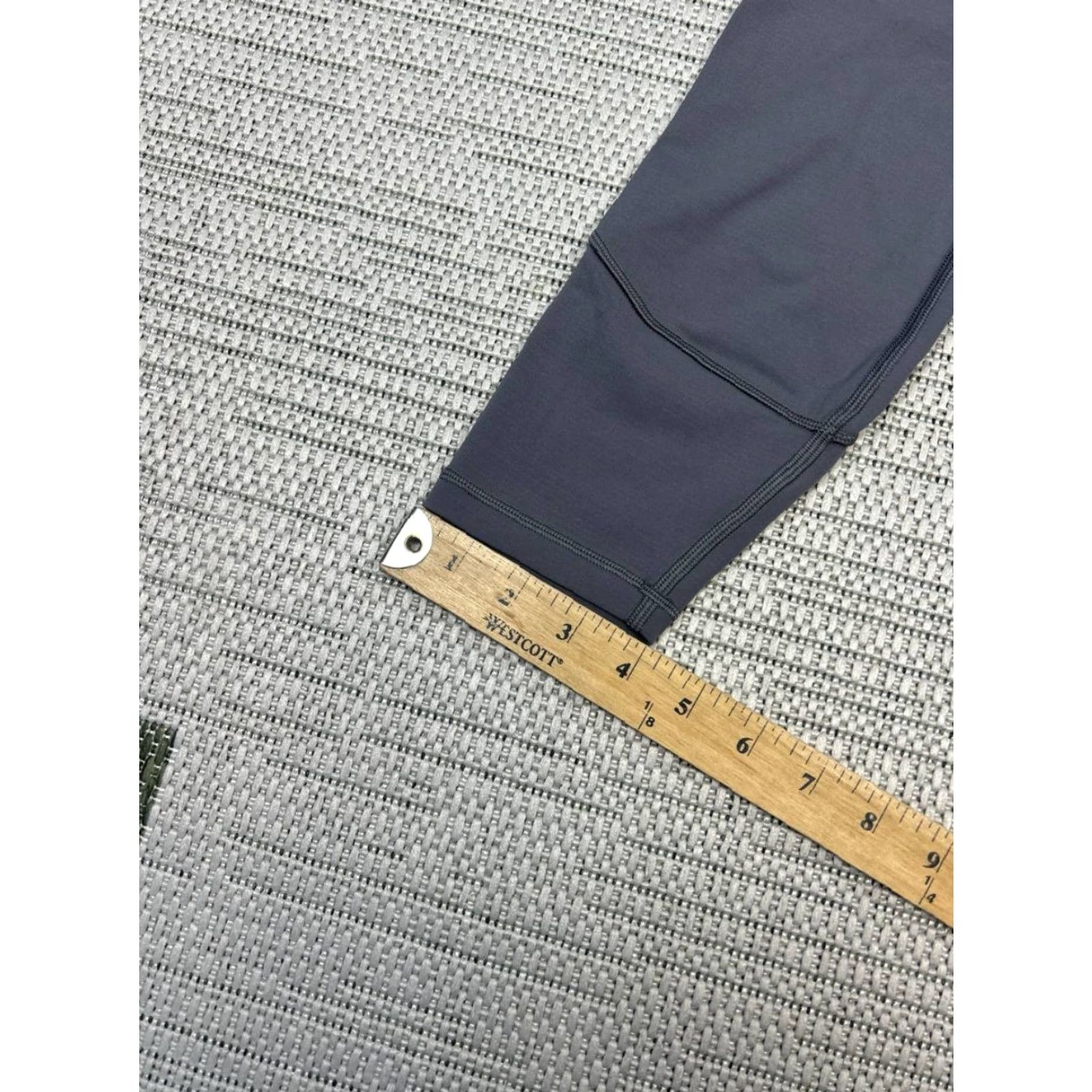 Lululemon Lululemon Leggings Womens 6 Movement 7/8 Gray Yoga Cropped Skinny Regular Inseam 6 in Activewear Women's Pants Size 28" / US 6 / IT 42 - 3 Thumbnail