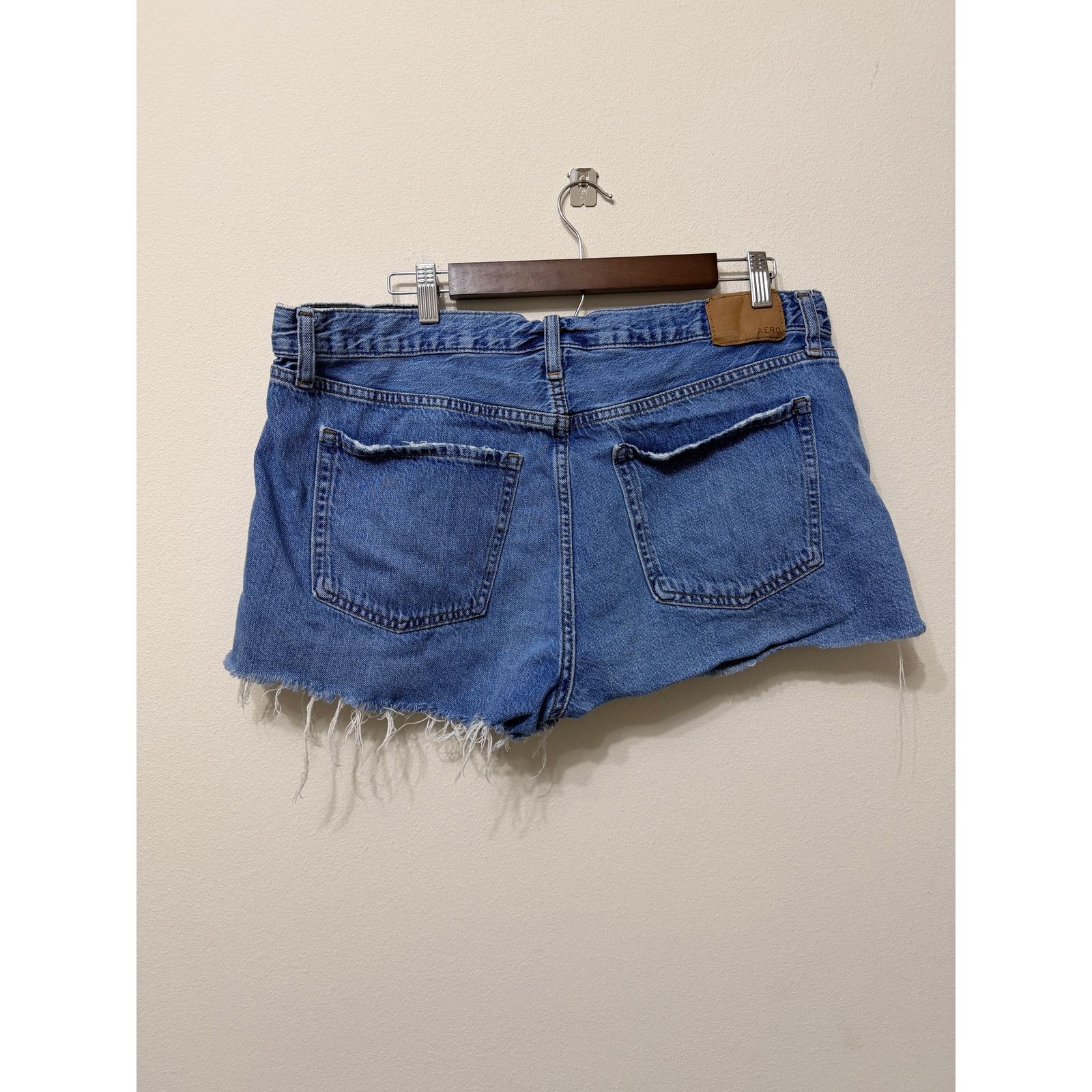 Aeropostale Preloved Aeropostale Women's Boyfriend Short Sz 16 Size 38" / US 16 / IT 52 - 2 Thumbnail