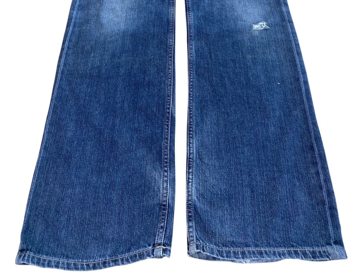 Japanese Brand Japanese Brand Blue Wash Style Boot Cut Leg Jean Size US 30 / EU 46 - 5 Thumbnail
