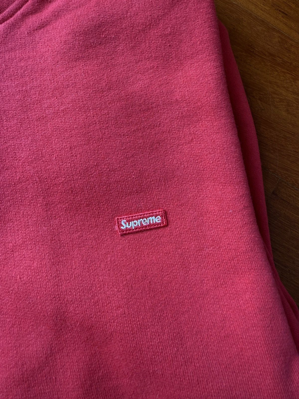 Supreme Supreme small box red half zip pullover size M Size US M / EU 48-50 / 2 - 10 Thumbnail