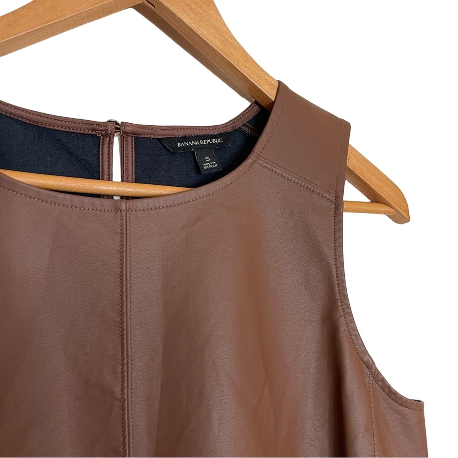 Banana Republic Banana Republic Faux Leather Top Brown Size S Size S / US 4 / IT 40 - 3 Thumbnail