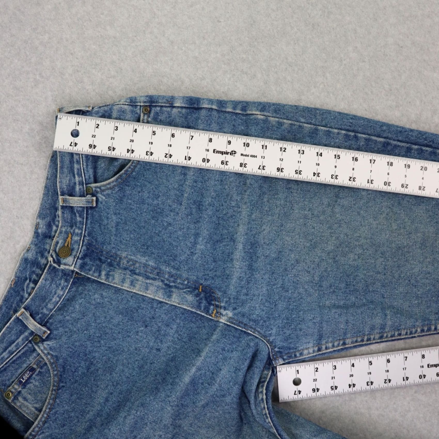 Lee VINTAGE Lee Jeans MENS 34x31 Denim Blue Straight Back In USA RN 34783 Size US 34 / EU 50 - 4 Thumbnail