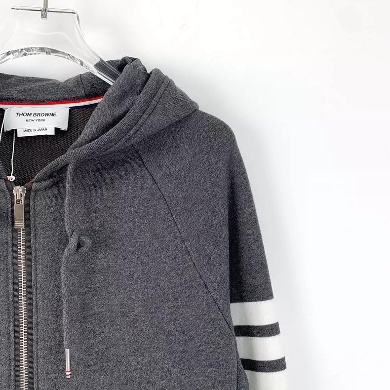 Thom Browne Thom browne Dark gray classic four-bar hooded drawstring zi Size US L / EU 52-54 / 3 - 3 Thumbnail