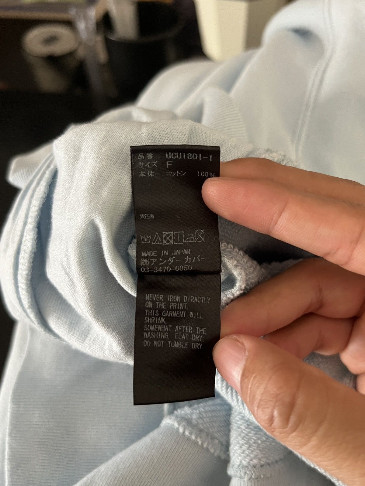 AW18 Undercover anti sns cropped sweater