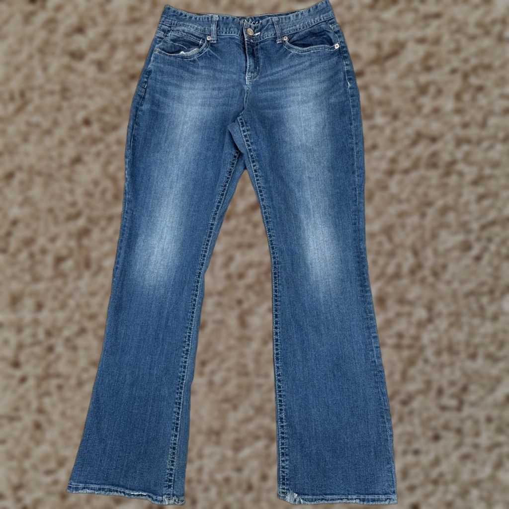 Vintage Maurices Jeans Womens 12 Blue Denim Flared Bootcut Raw Hem Embroidered 31x33 Size 34" / US 12 / IT 48 - 1 Thumbnail