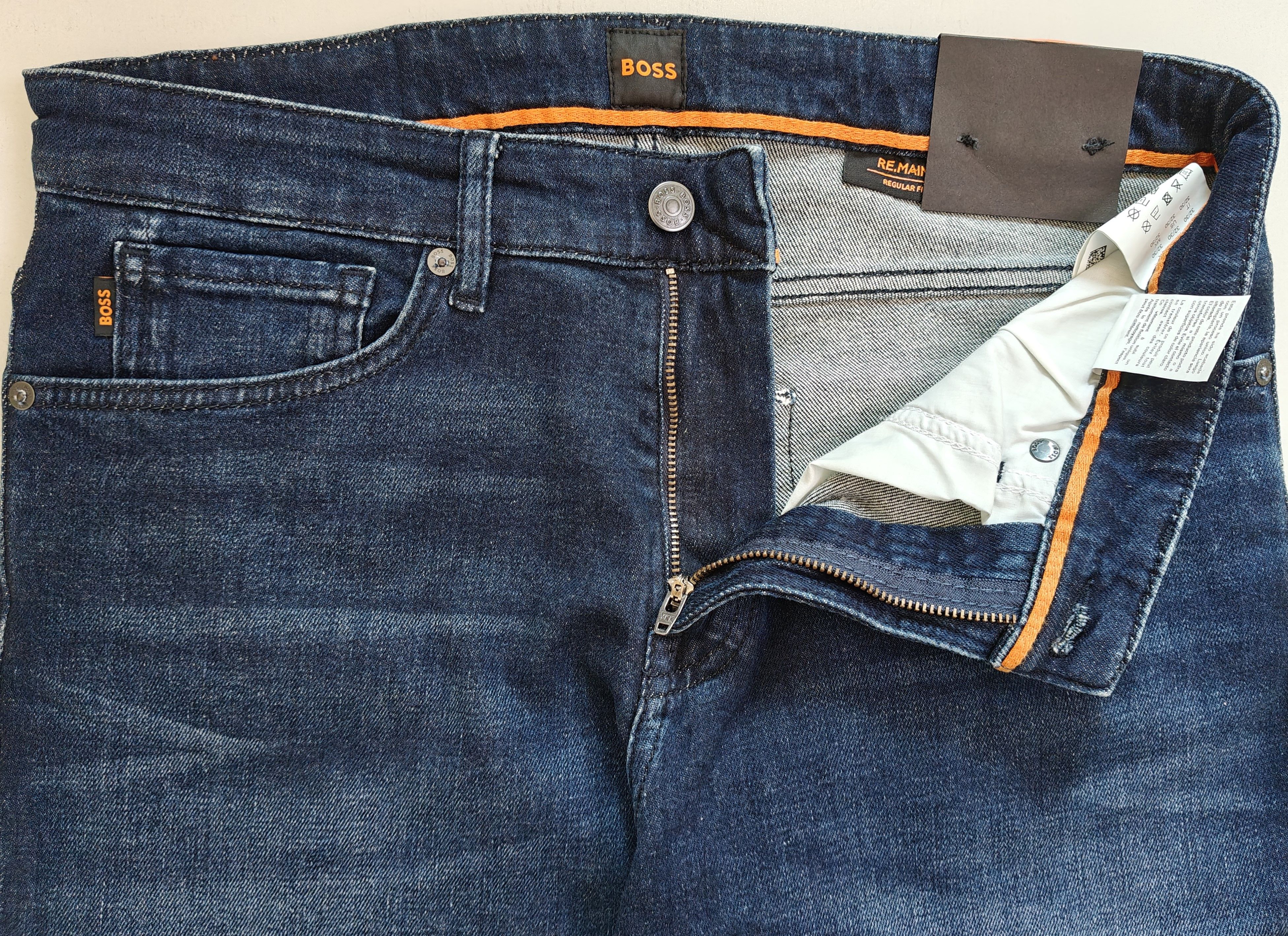 Hugo Boss BOSS RE.MAINE Regular fit men's Jeans Free Shipping T/6088 Size US 31 - 6 Thumbnail