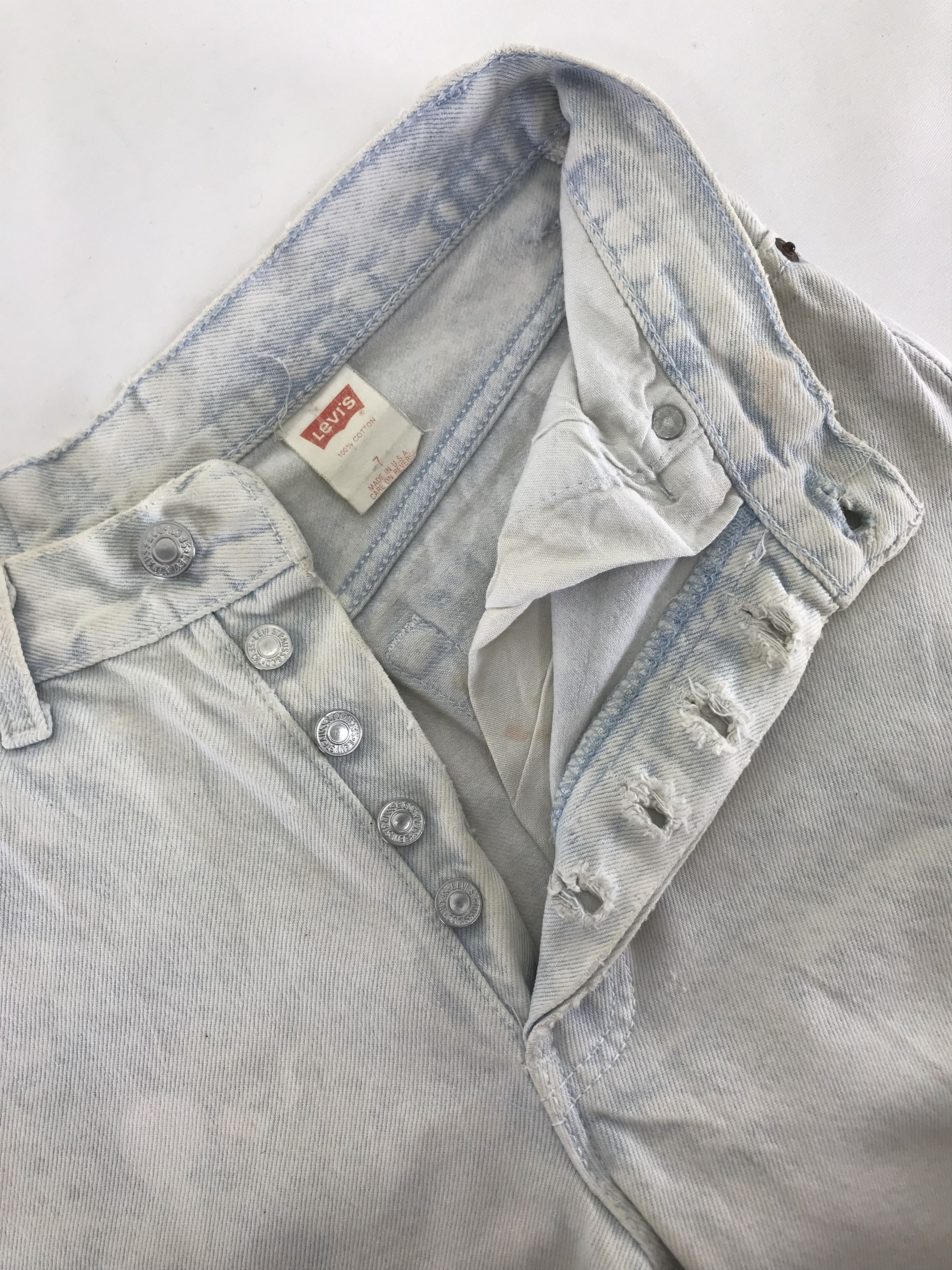 Levi's Vintage 90s Levi's 501 Light Washed Jeans Size 25" / US 0 / IT 36 - 9 Thumbnail