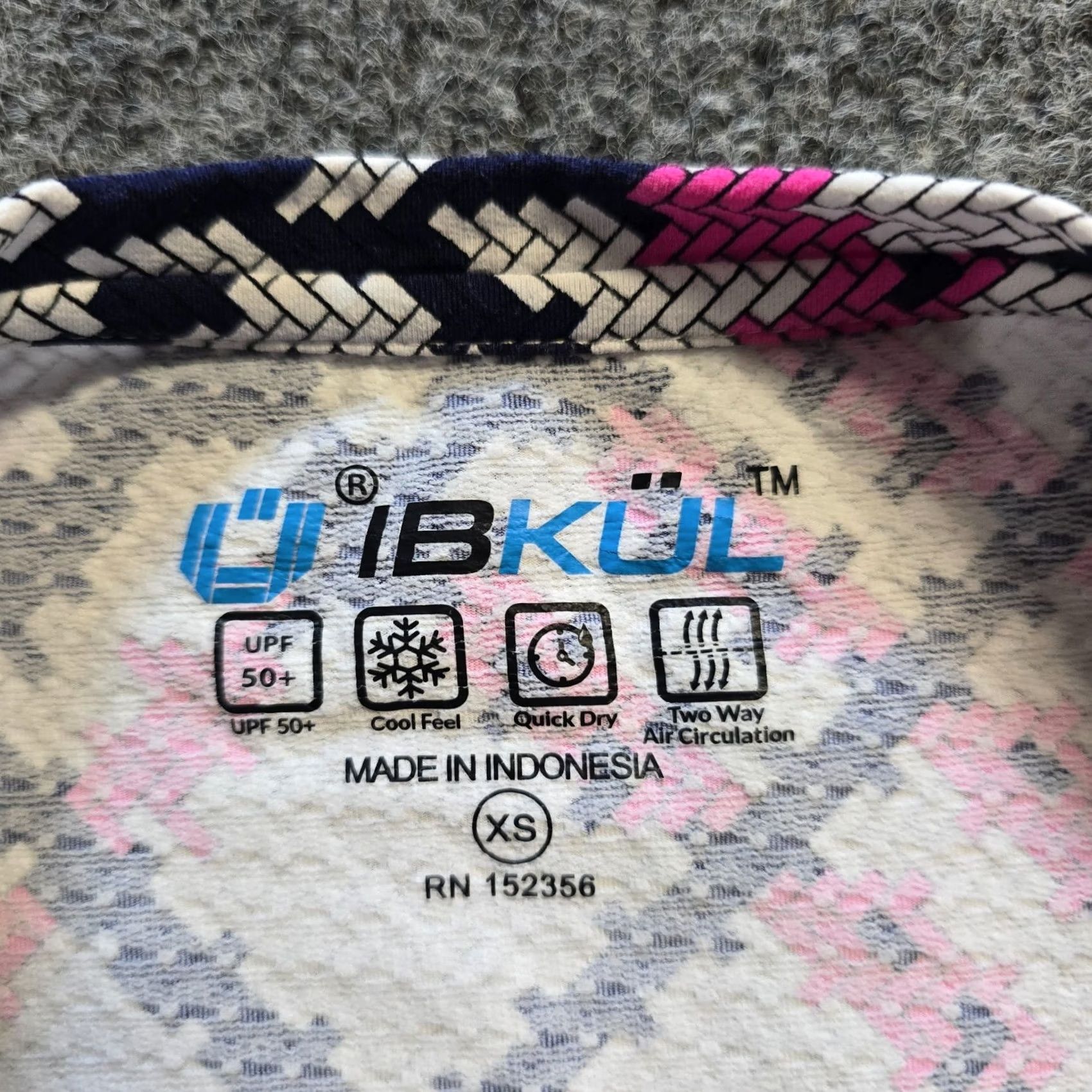 Vintage Ibkul Top Womens XS Pink Plaid Performance Stretch Long Sleeve Athletic Shirt Size XS / US 0-2 / IT 36-38 - 4 Thumbnail