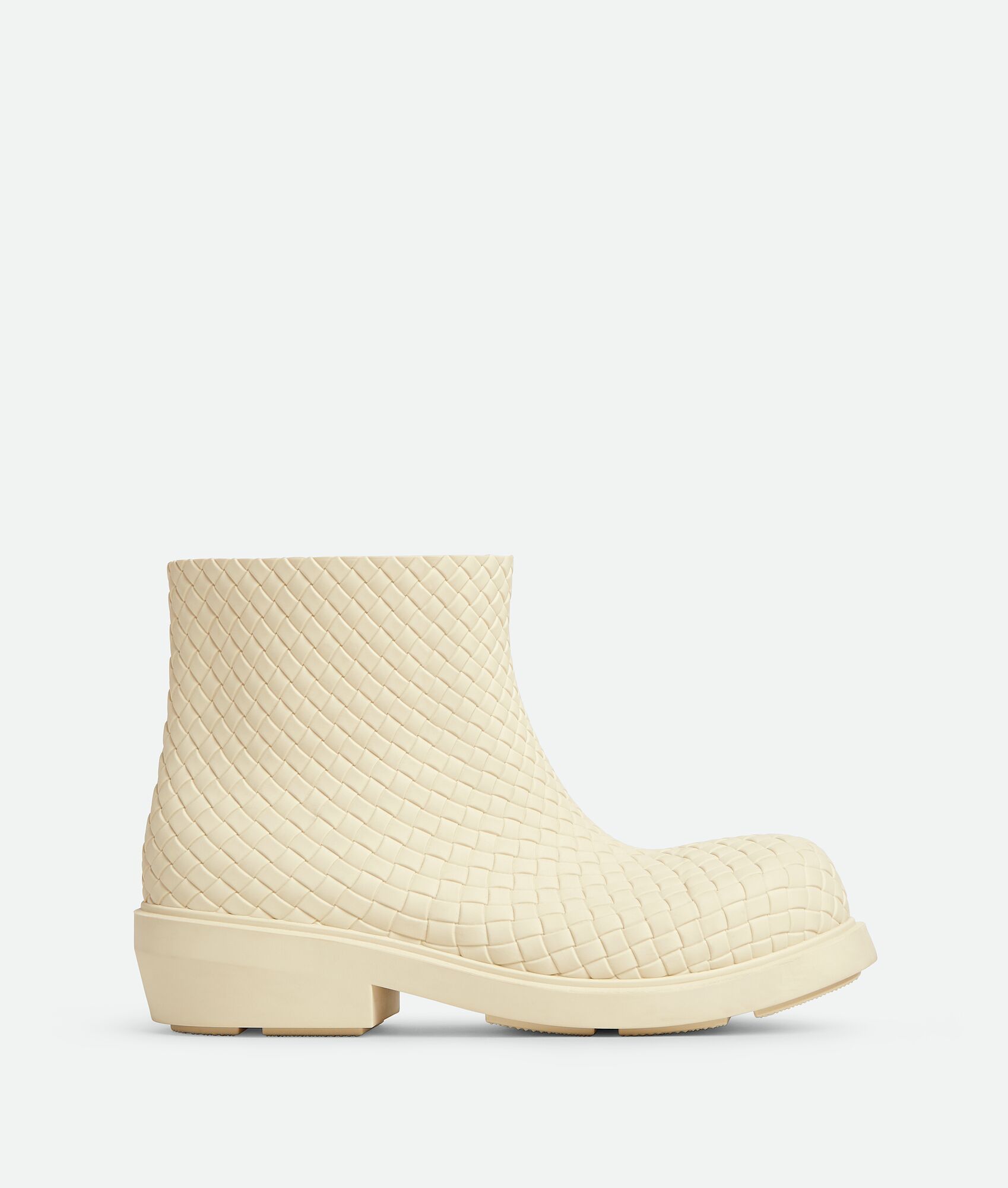 image of Bottega Veneta Boots Puddle Tire Lug Quilted 763725V3Oe09031 in Cream, Men's (Size 11)