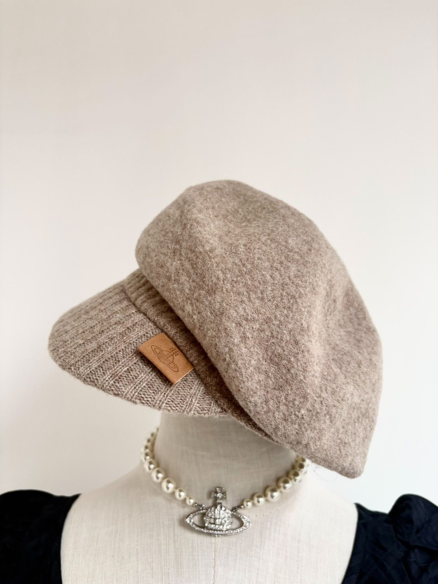 Vivienne Westwood Vivienne Westwood Vintage Beige Beret Cap Size ONE SIZE - 1 Thumbnail