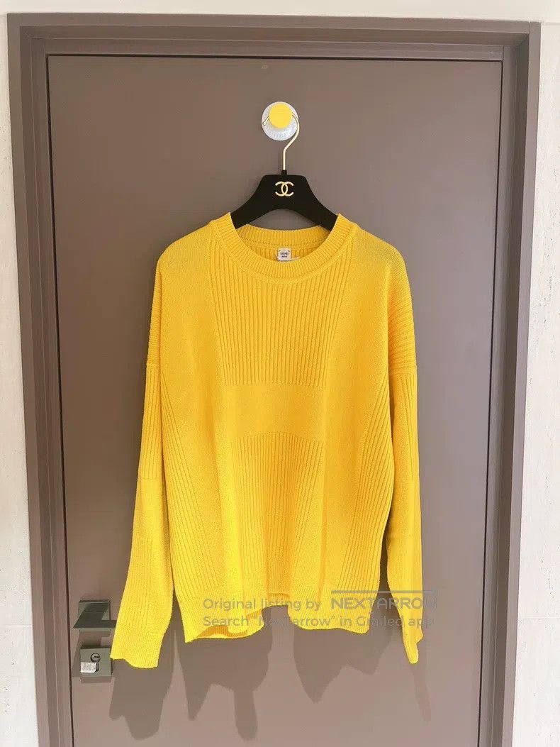 Hermes Hermes Yellow Loose Cashmere Knit Sweater Size XS / US 0-2 / IT 36-38 - 1 Thumbnail