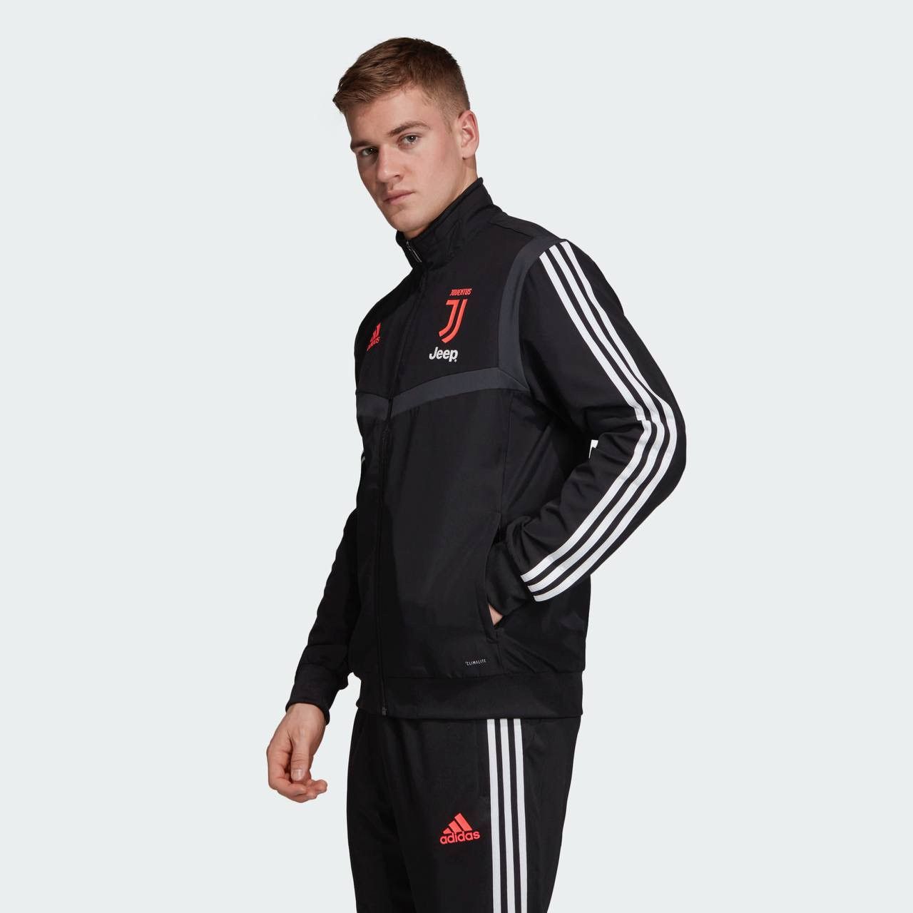 Adidas 2019/20 JUVENTUS FC PRESENTATION TRACK JACKET SZ S Size US S / EU 44-46 / 1 - 3 Thumbnail