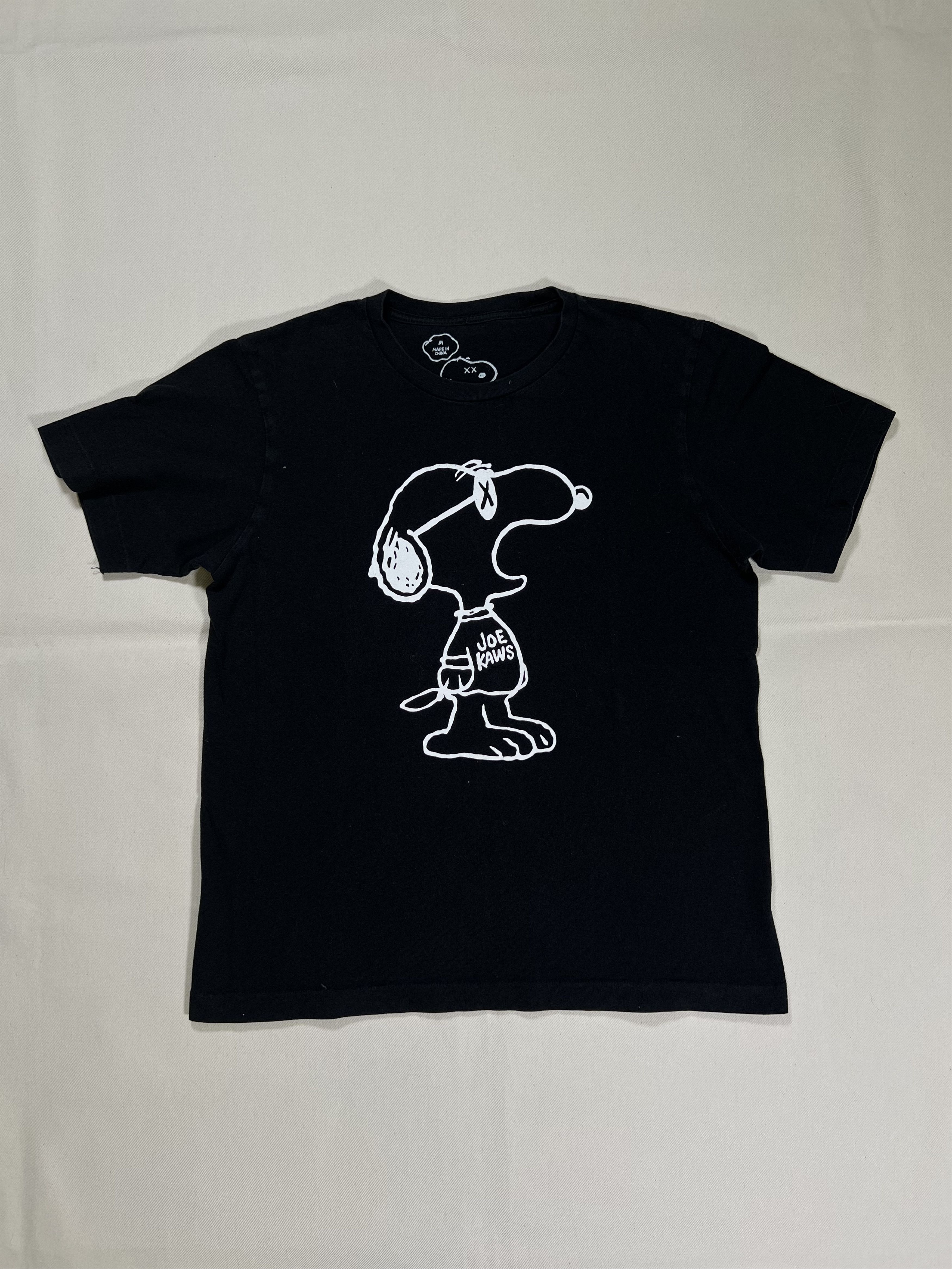 Kaws × Peanuts × Uniqlo Joe Kaws Kaws x Peanuts x Uniqlo Graphic T-Shirt Size US M / EU 48-50 / 2 - 1 Thumbnail
